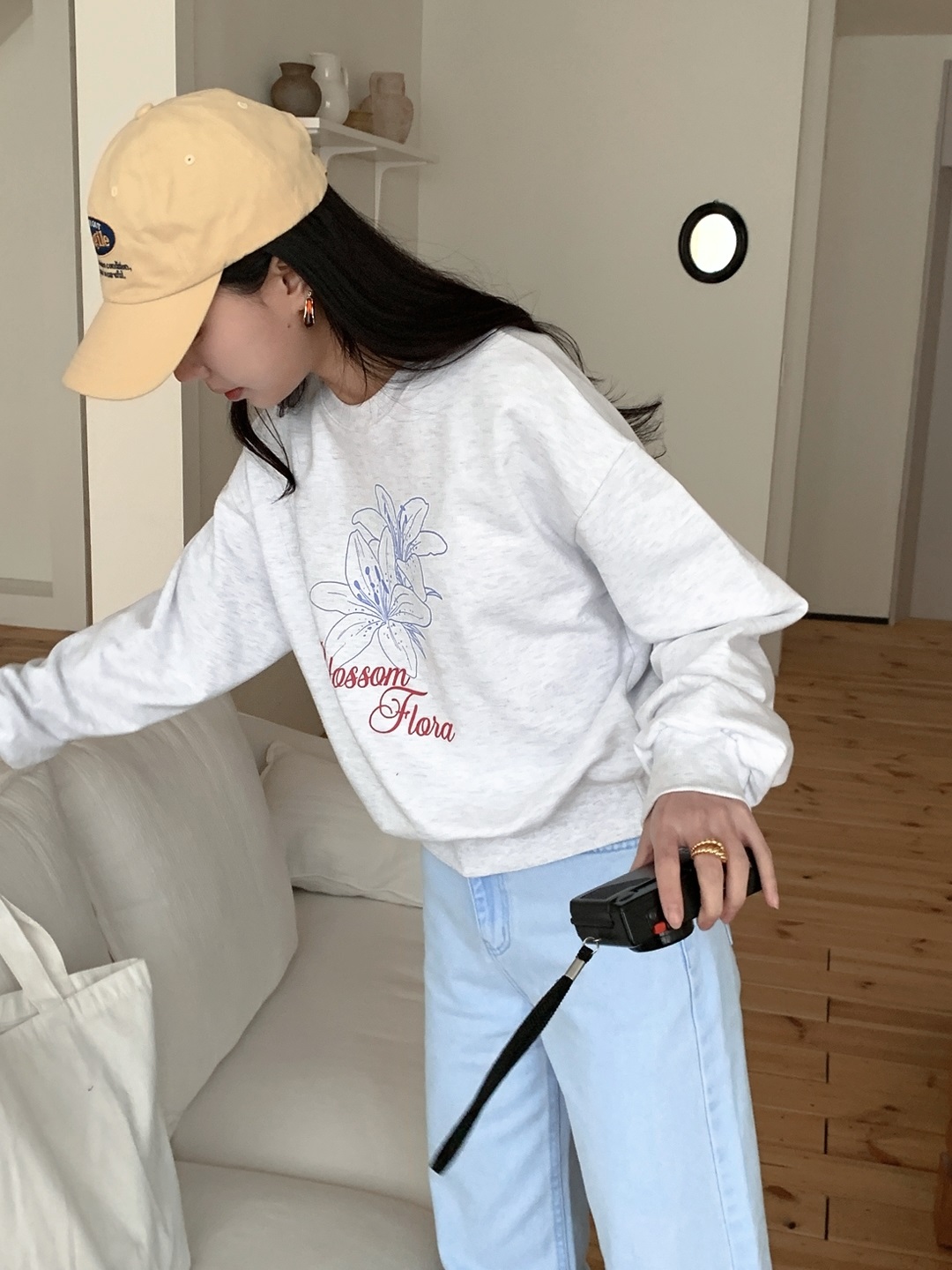 ラウンドネックルーズ長袖プリントスウェット | 詳細画像16