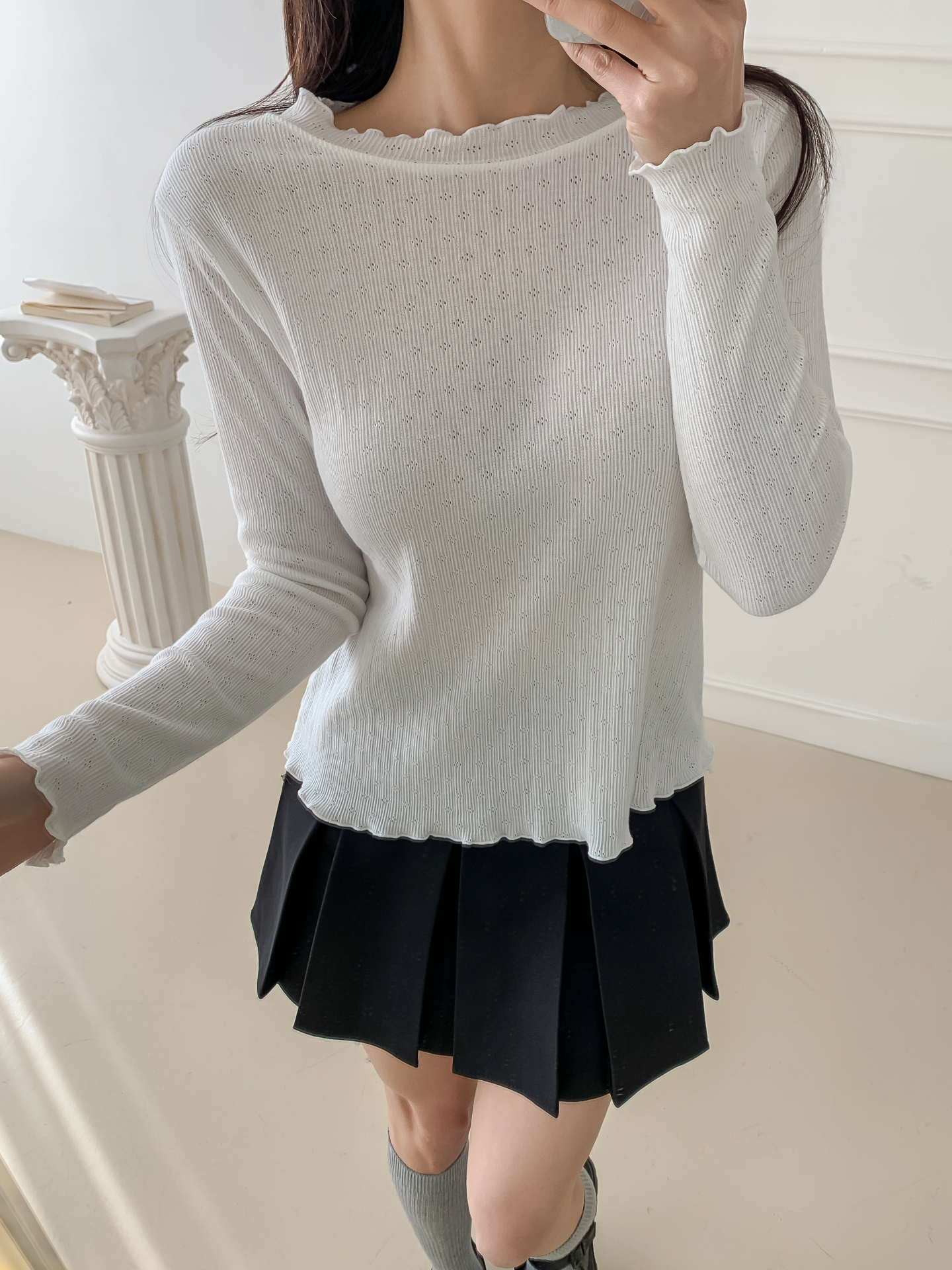 リブメロウパンチングベルスリーブ長袖フリル ネックTシャツ | 詳細画像17