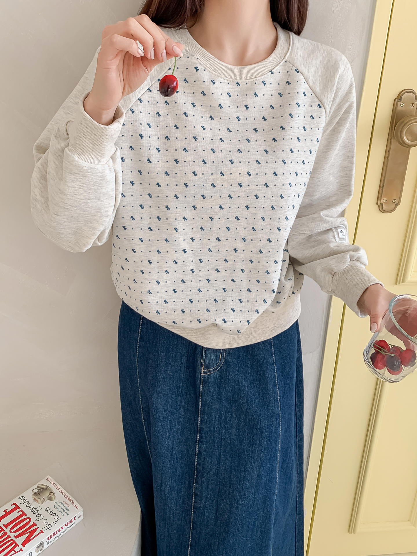 ラウンドネックパッチラグランルーズ長袖ドットスウェット | 詳細画像6