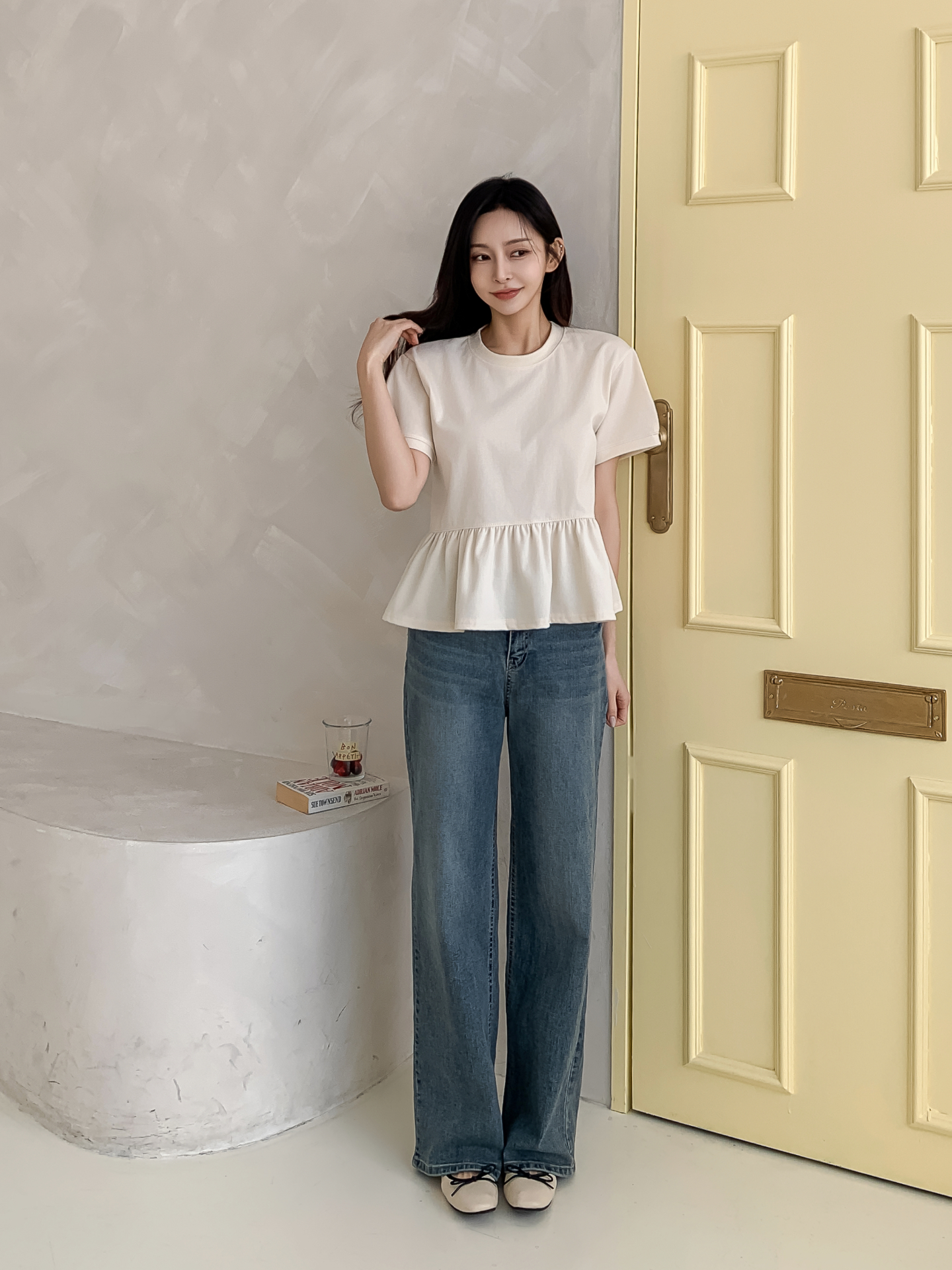 ラウンドネックパフスリーブルーズ半袖ギャザーフレアセミクロップド無地ブラウス | 詳細画像4