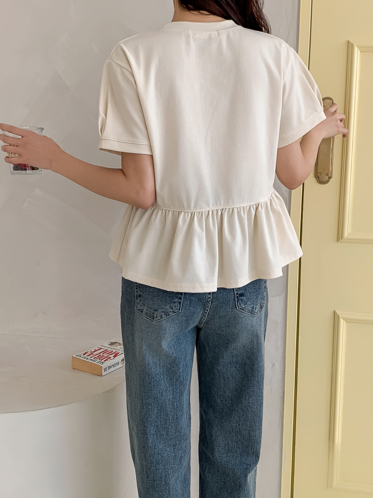 ラウンドネックパフスリーブルーズ半袖ギャザーフレアセミクロップド無地ブラウス | 詳細画像7