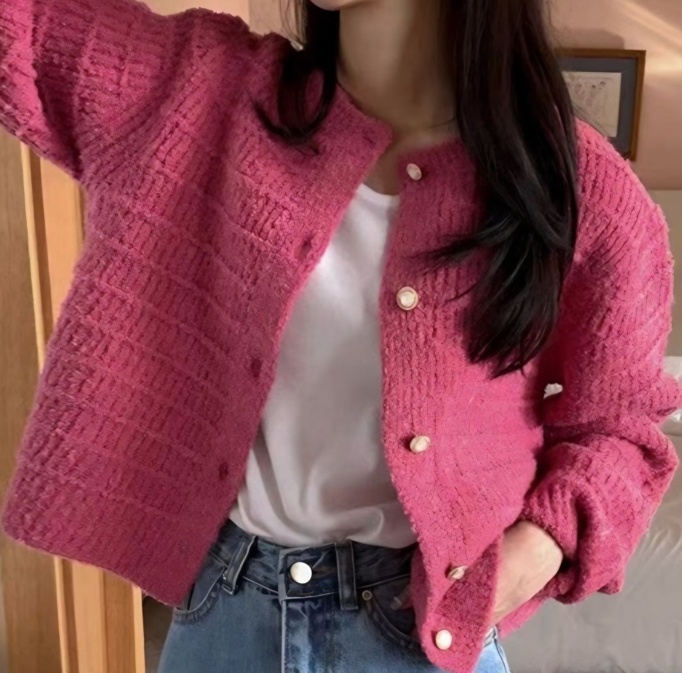 ラウンドネックパール調ボタンルーズ長袖セミクロップドカーディガン | 詳細画像10