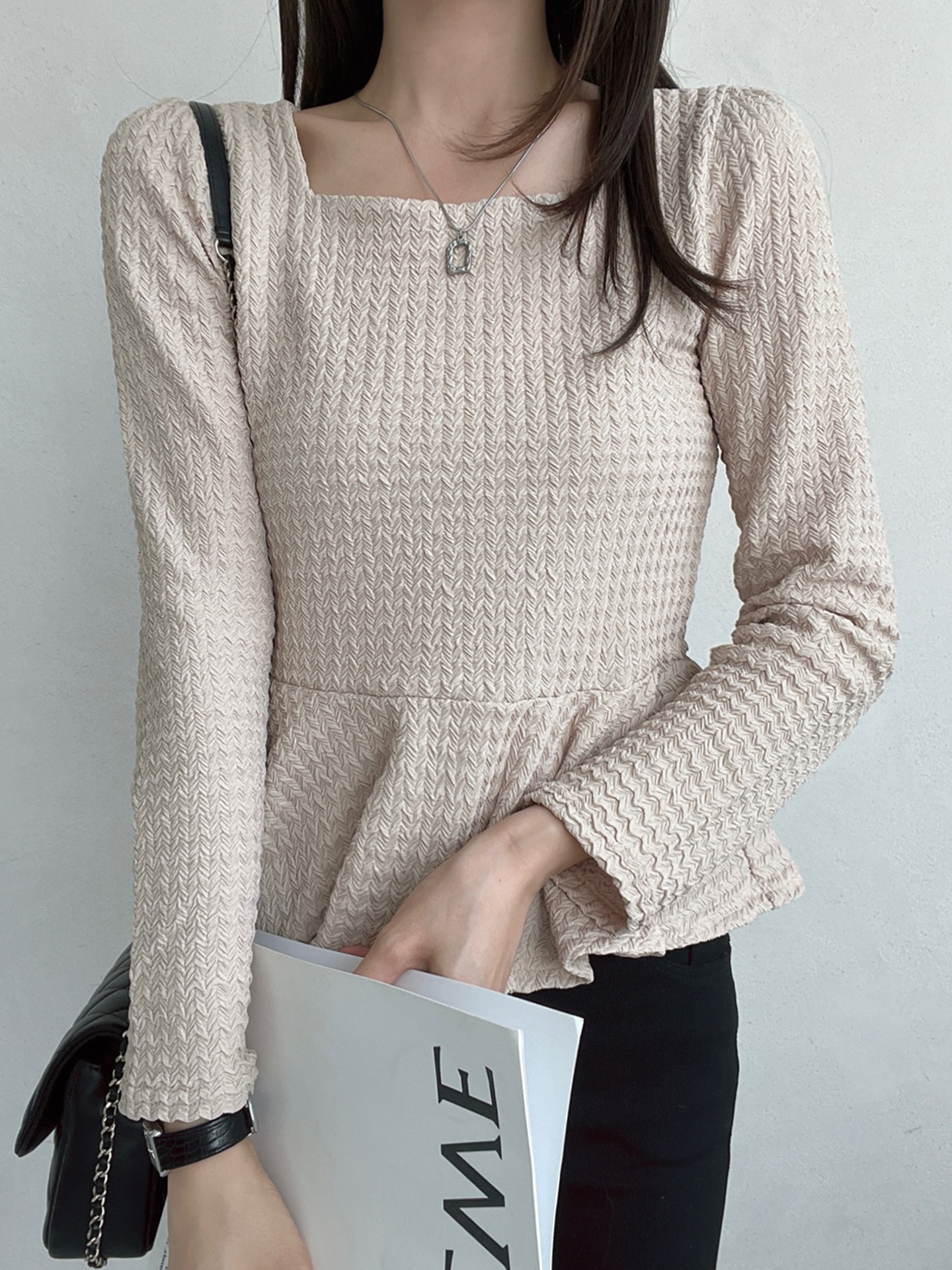 スクエアネックパフスリーブ長袖フレアセミクロップドケーブルTシャツ | 詳細画像9