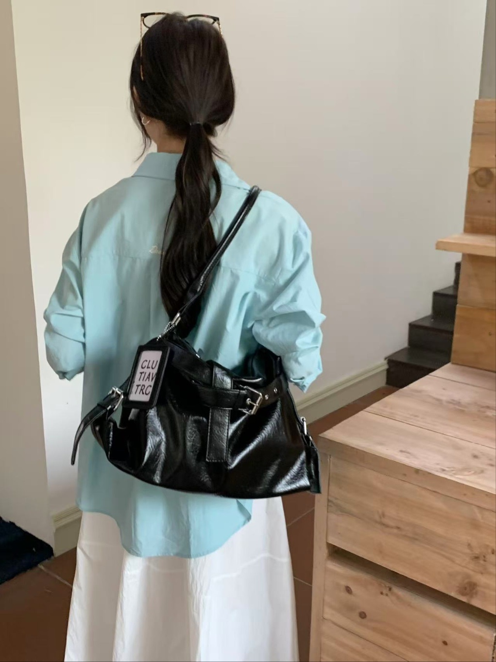 レザー調ジップアップベルトビッグトートバッグ | 詳細画像2