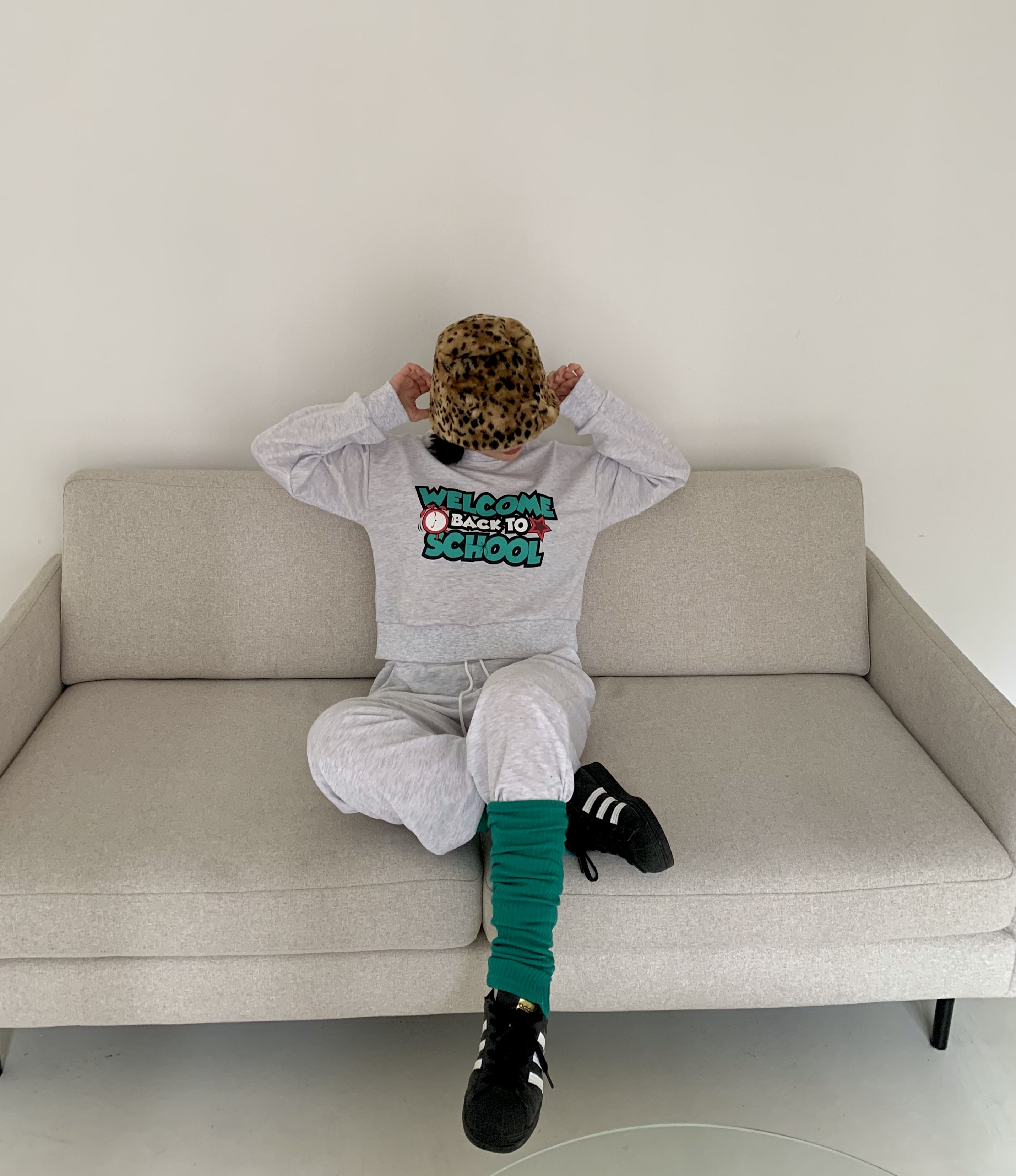 ラウンドネッククロップドルーズ長袖ロゴスウェット | 詳細画像8