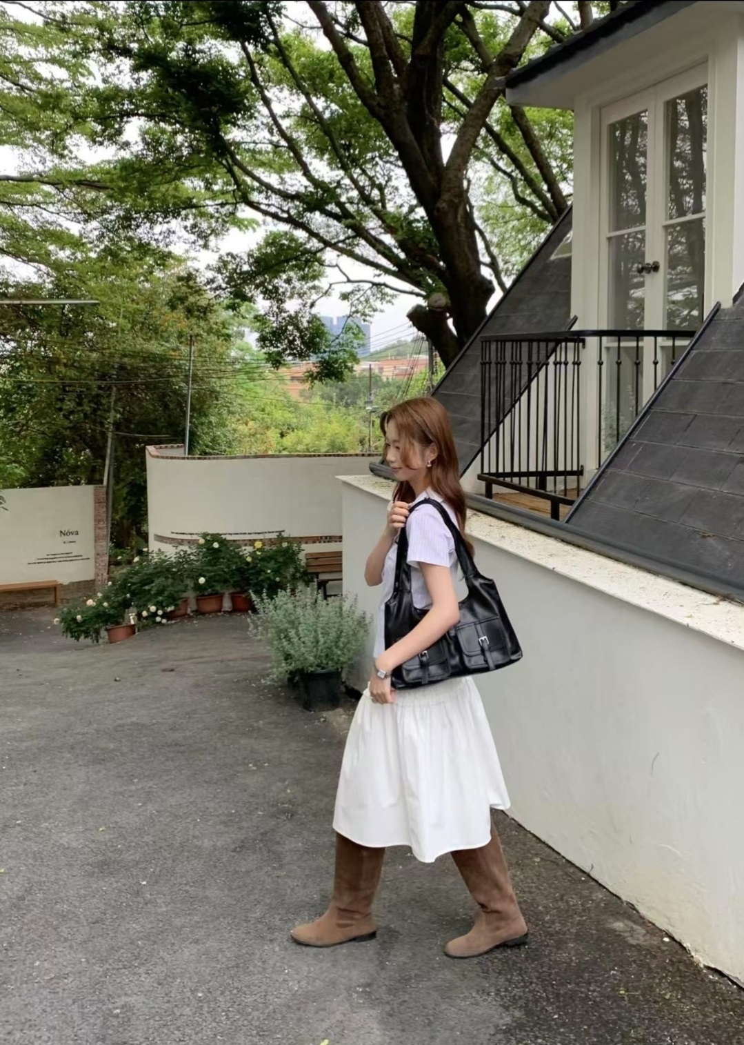 レザー調ジップアップポケットグロス無地トートバッグ | 詳細画像2