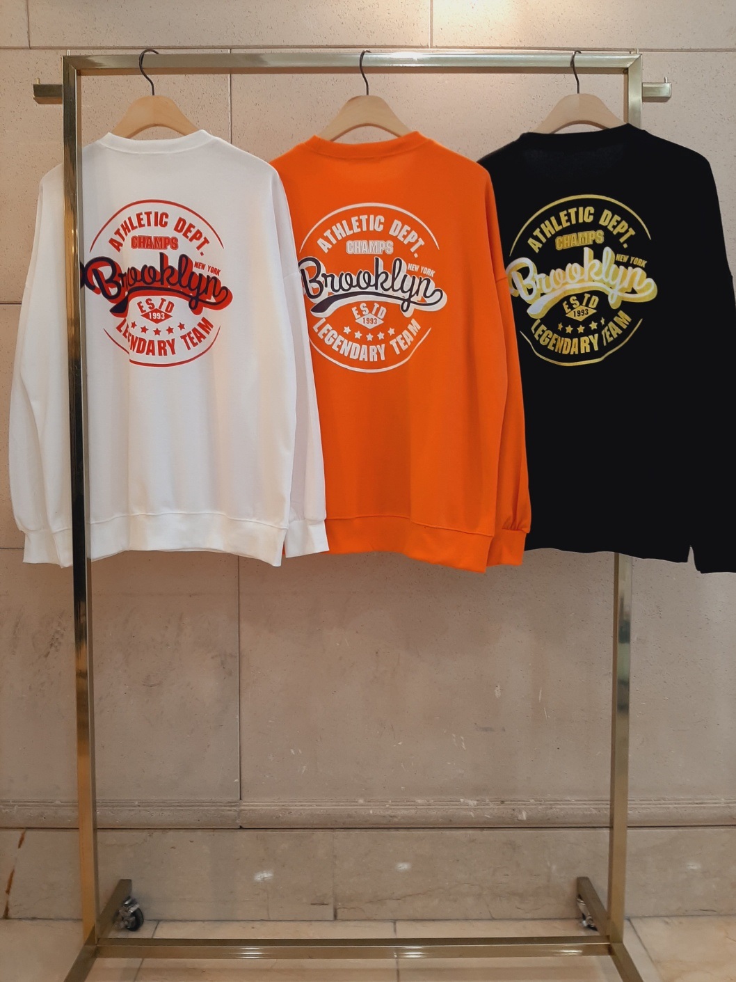 ラウンドネックルーズ長袖ロゴ両面プリントスウェット | 詳細画像2