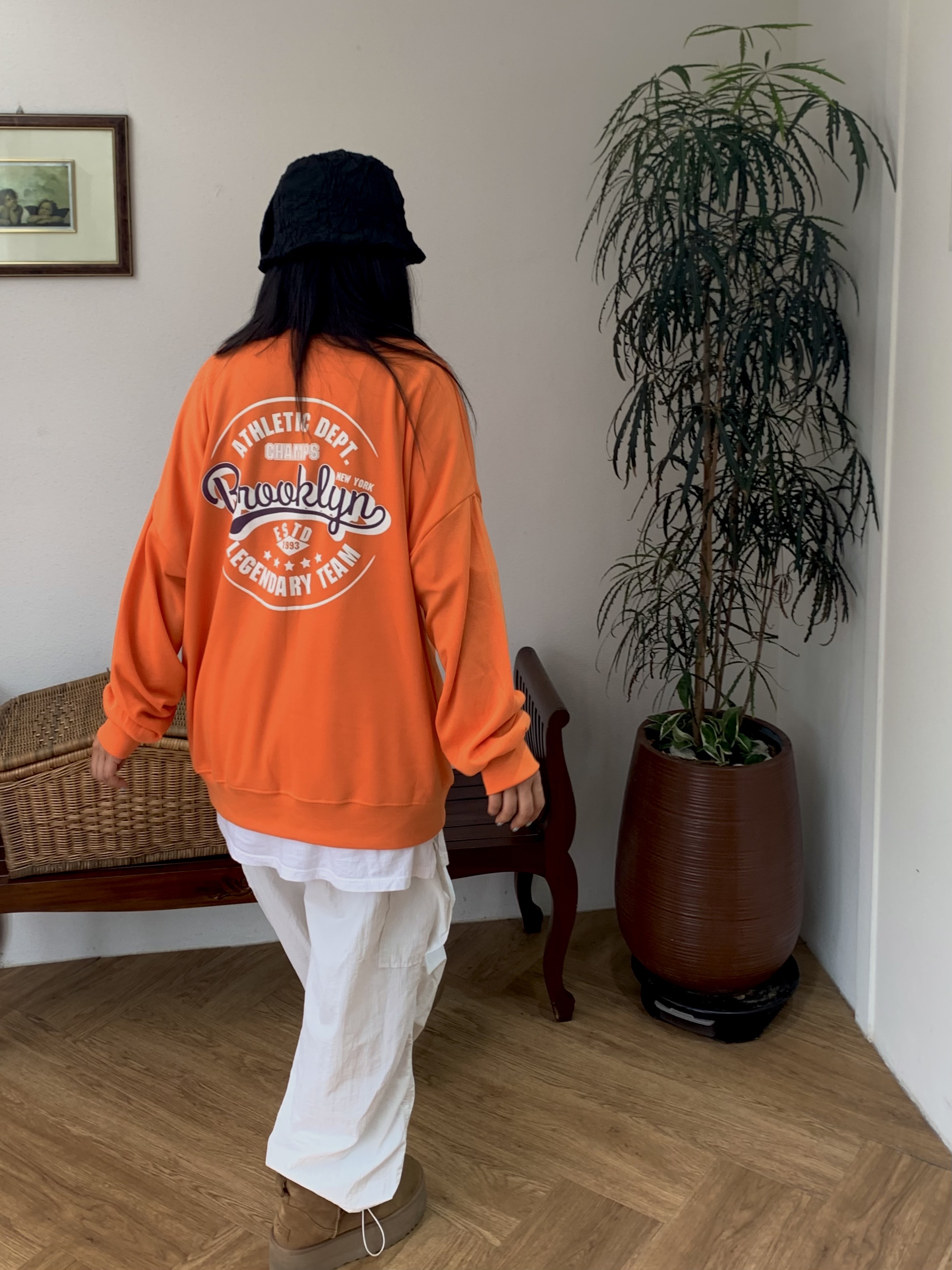 ラウンドネックルーズ長袖ロゴ両面プリントスウェット | 詳細画像5