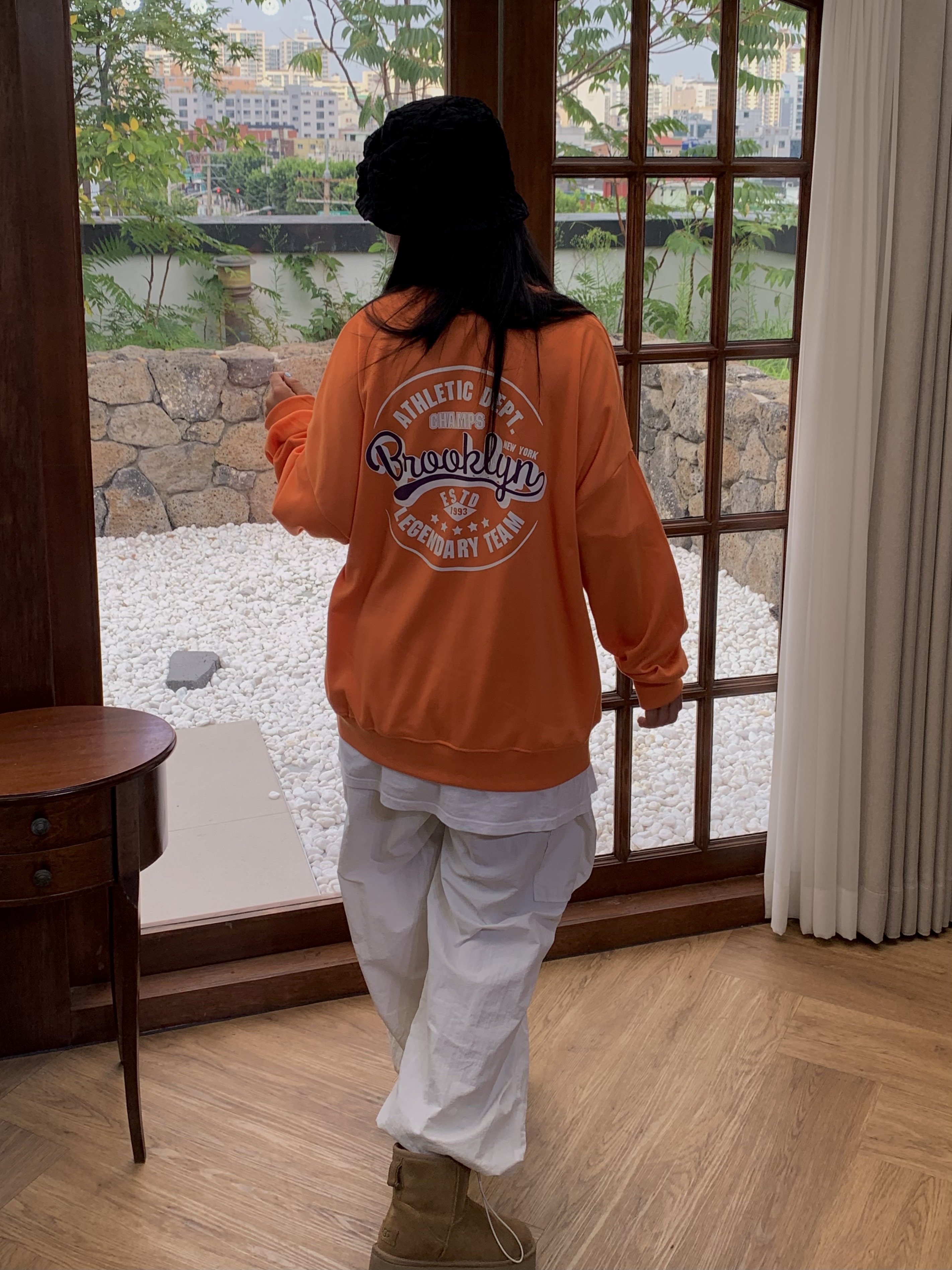 ラウンドネックルーズ長袖ロゴ両面プリントスウェット | 詳細画像6