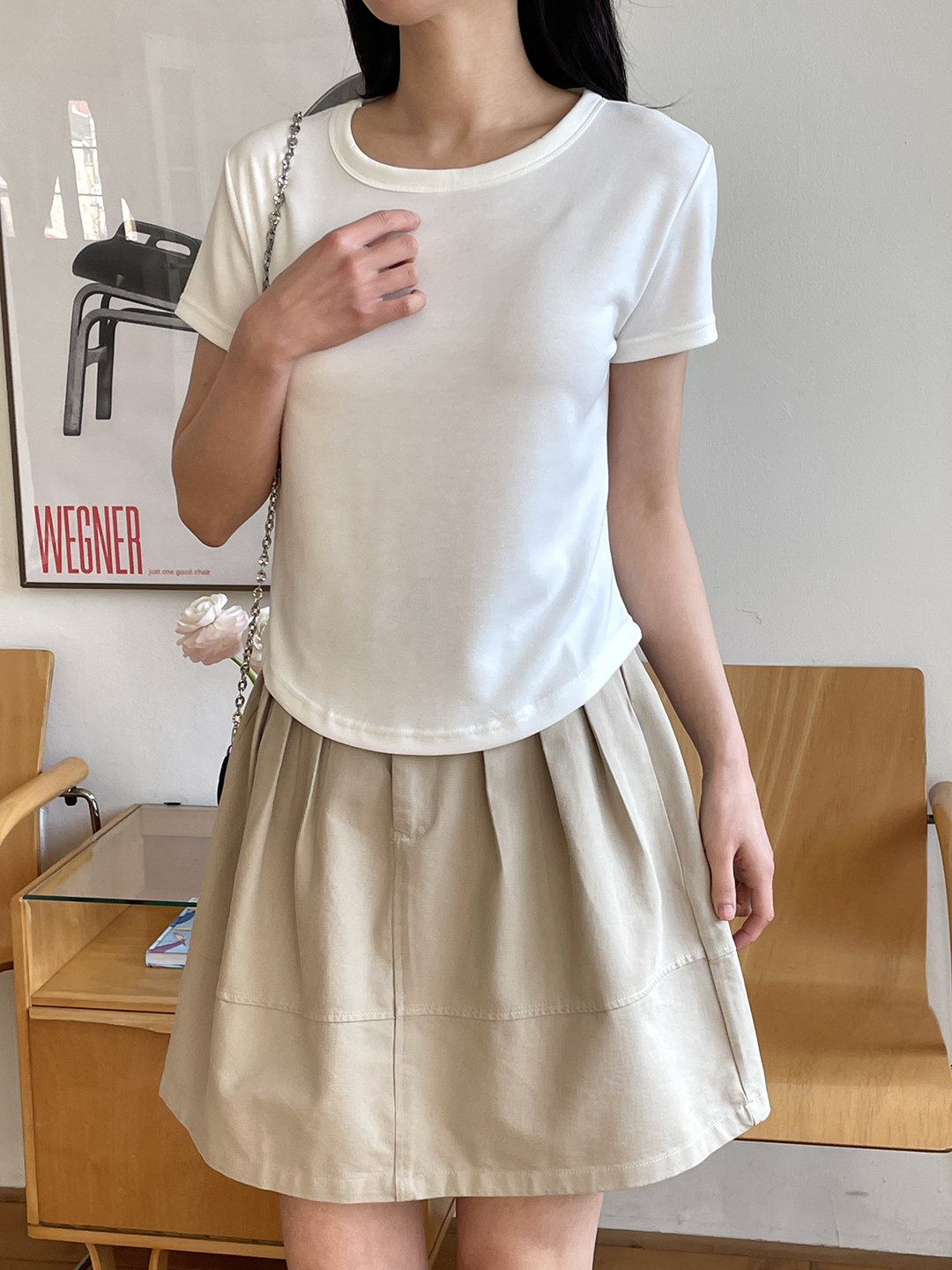 ラウンドネックシンプルベーシック半袖セミクロップド無地Tシャツ | 詳細画像5