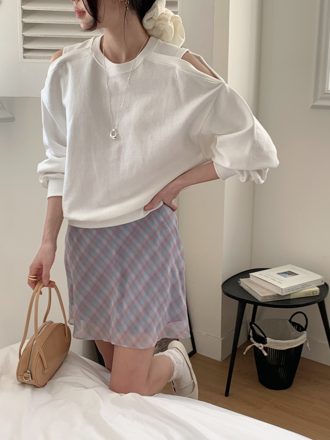 コットンラウンドネックオフショルダースリットルーズ無地スウェット | 詳細画像16