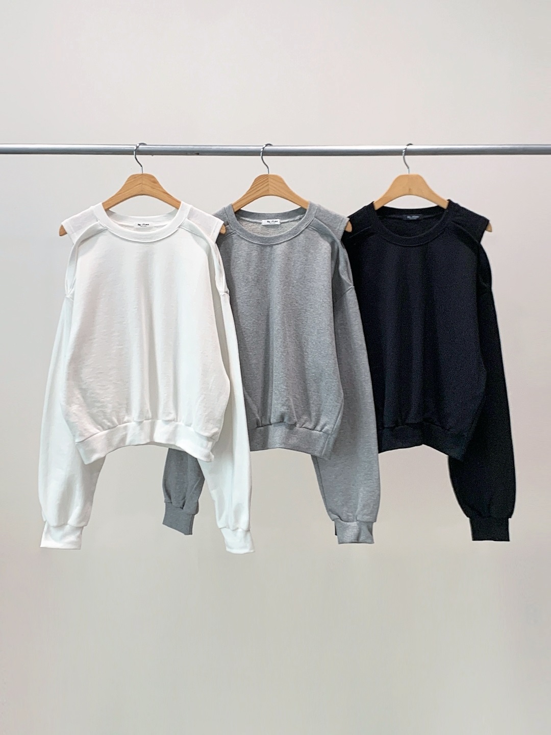 コットンラウンドネックオフショルダースリットルーズ無地スウェット | 詳細画像17