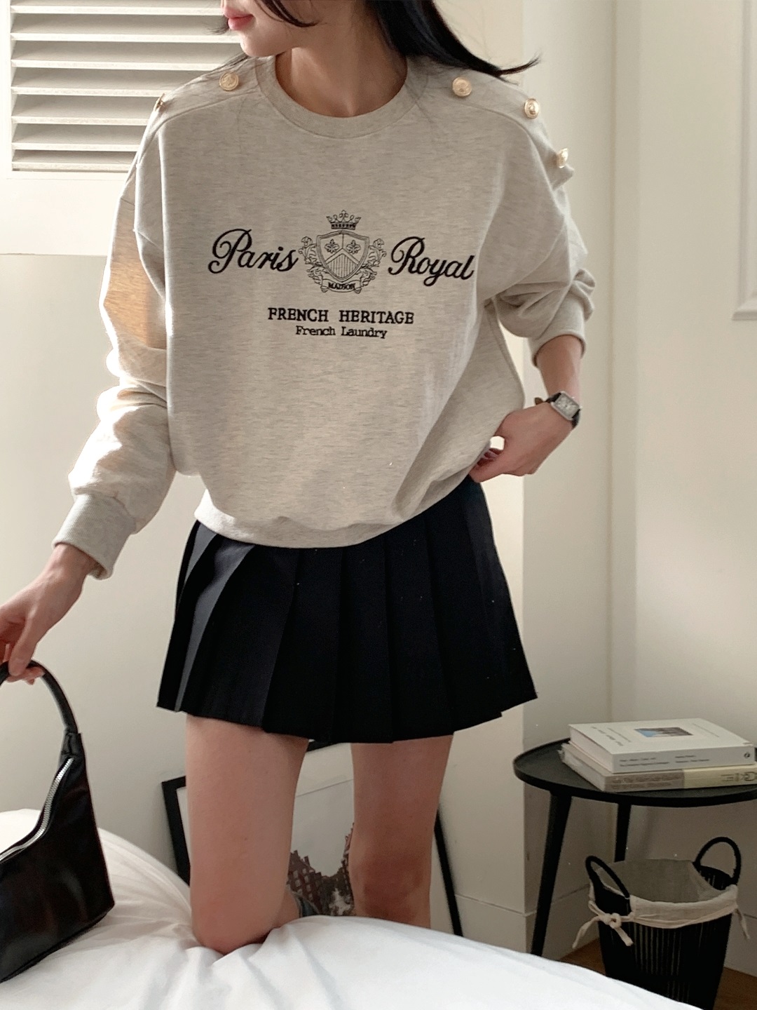 コットンラウンドネックルーズフェイクボタン刺繍プリントスウェット | 詳細画像15