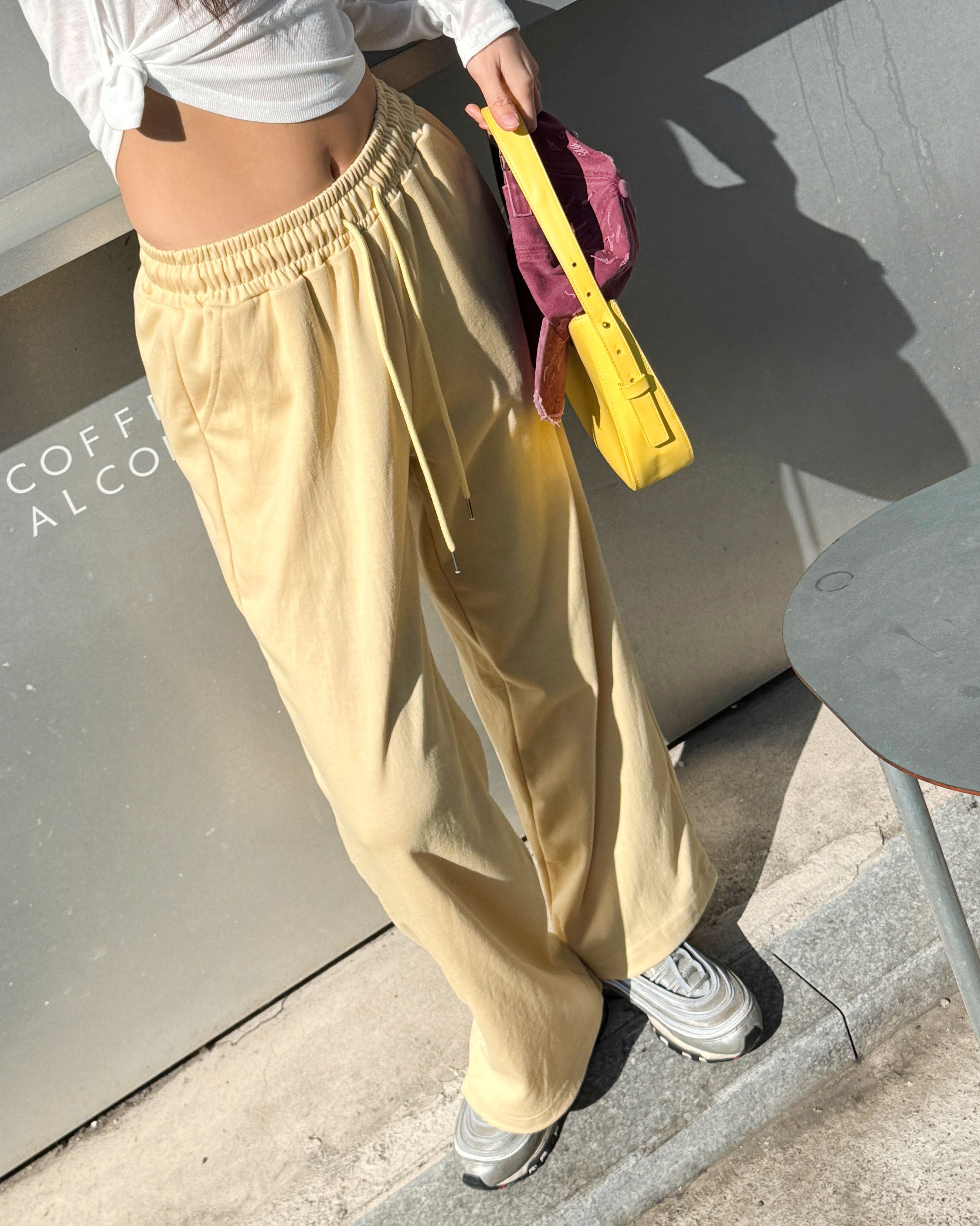 ドローストリングウエストゴムロングストレートラベルバックポケット無地パンツ | 詳細画像6