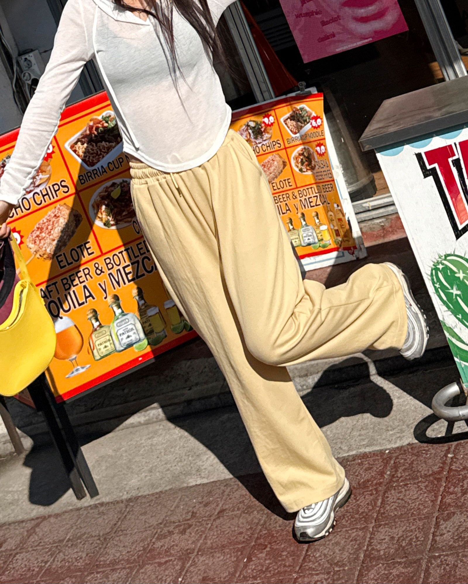 ドローストリングウエストゴムロングストレートラベルバックポケット無地パンツ | 詳細画像9