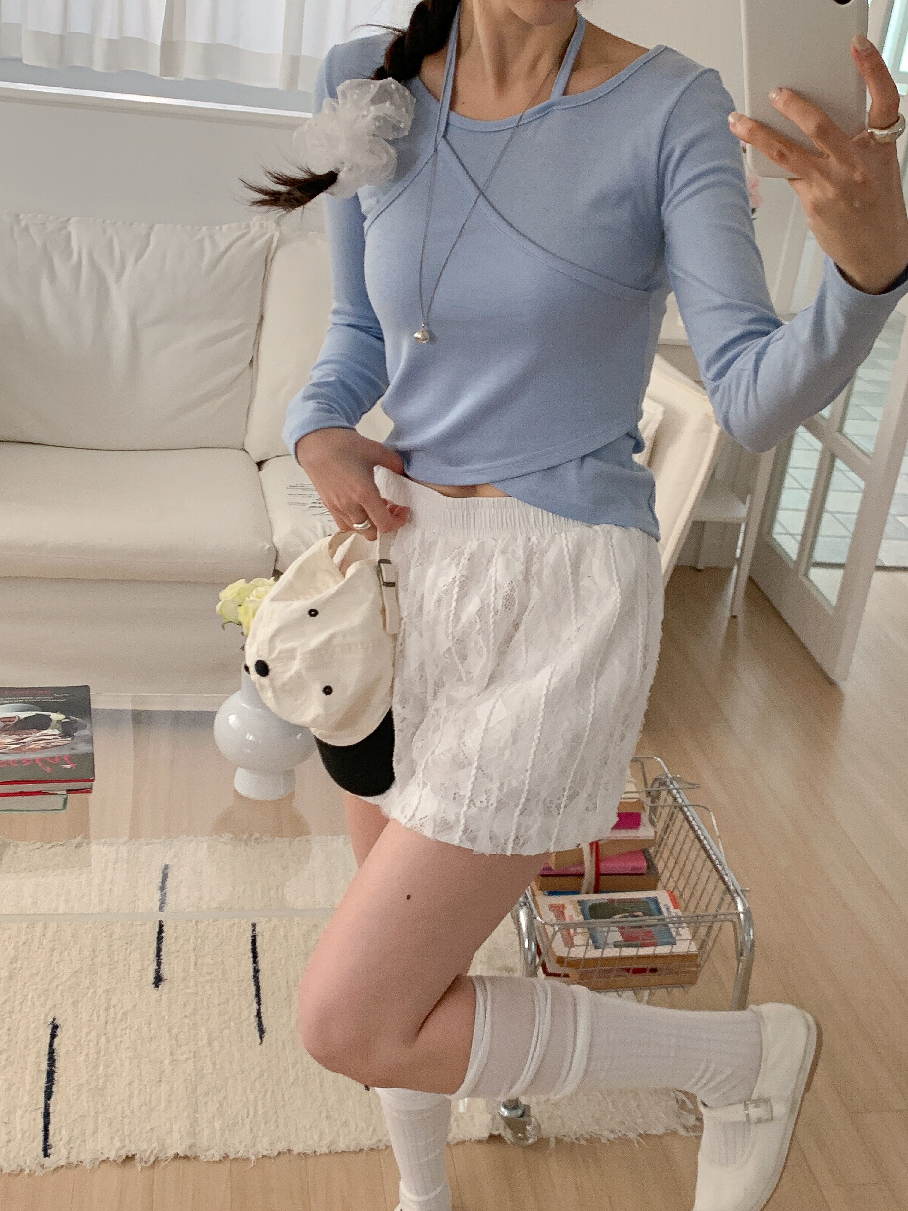 ラウンドネックスリムアンバランス長袖セミクロップド無地Tシャツ | 詳細画像3