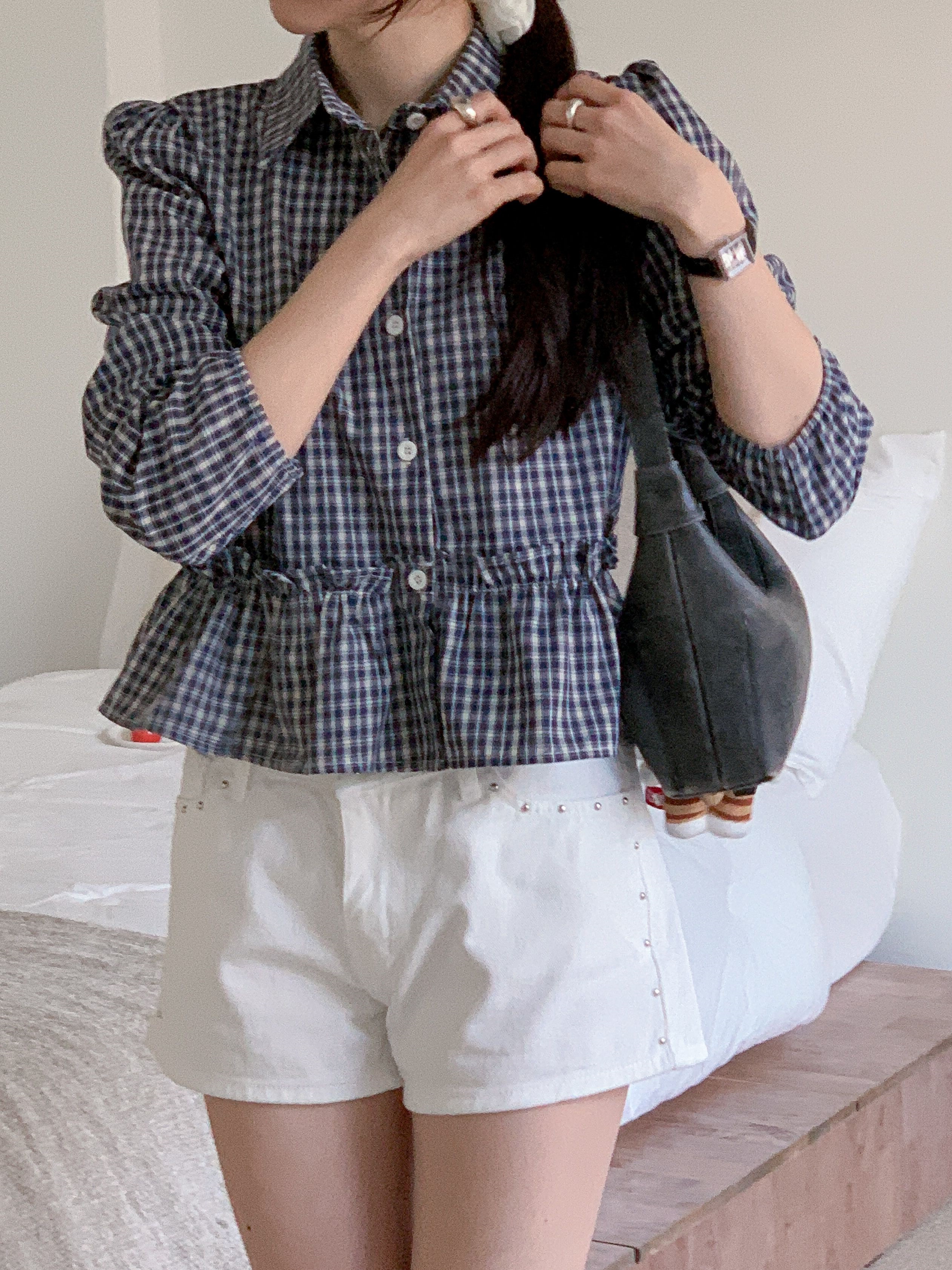 リネン混ボタンカラーパフスリーブルーズ長袖フレアセミクロップドチェックブラウス | 詳細画像13