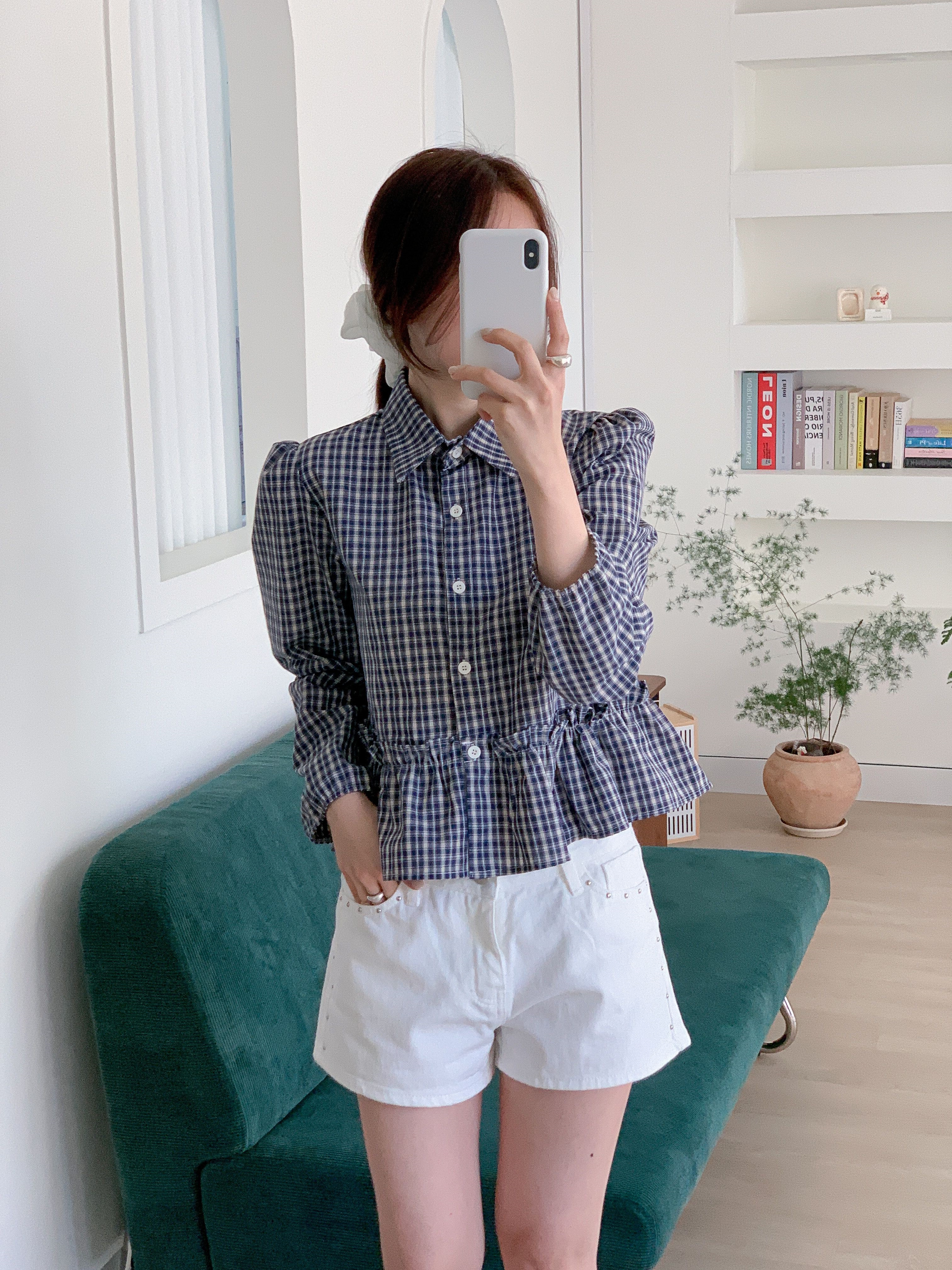 リネン混ボタンカラーパフスリーブルーズ長袖フレアセミクロップドチェックブラウス | 詳細画像15