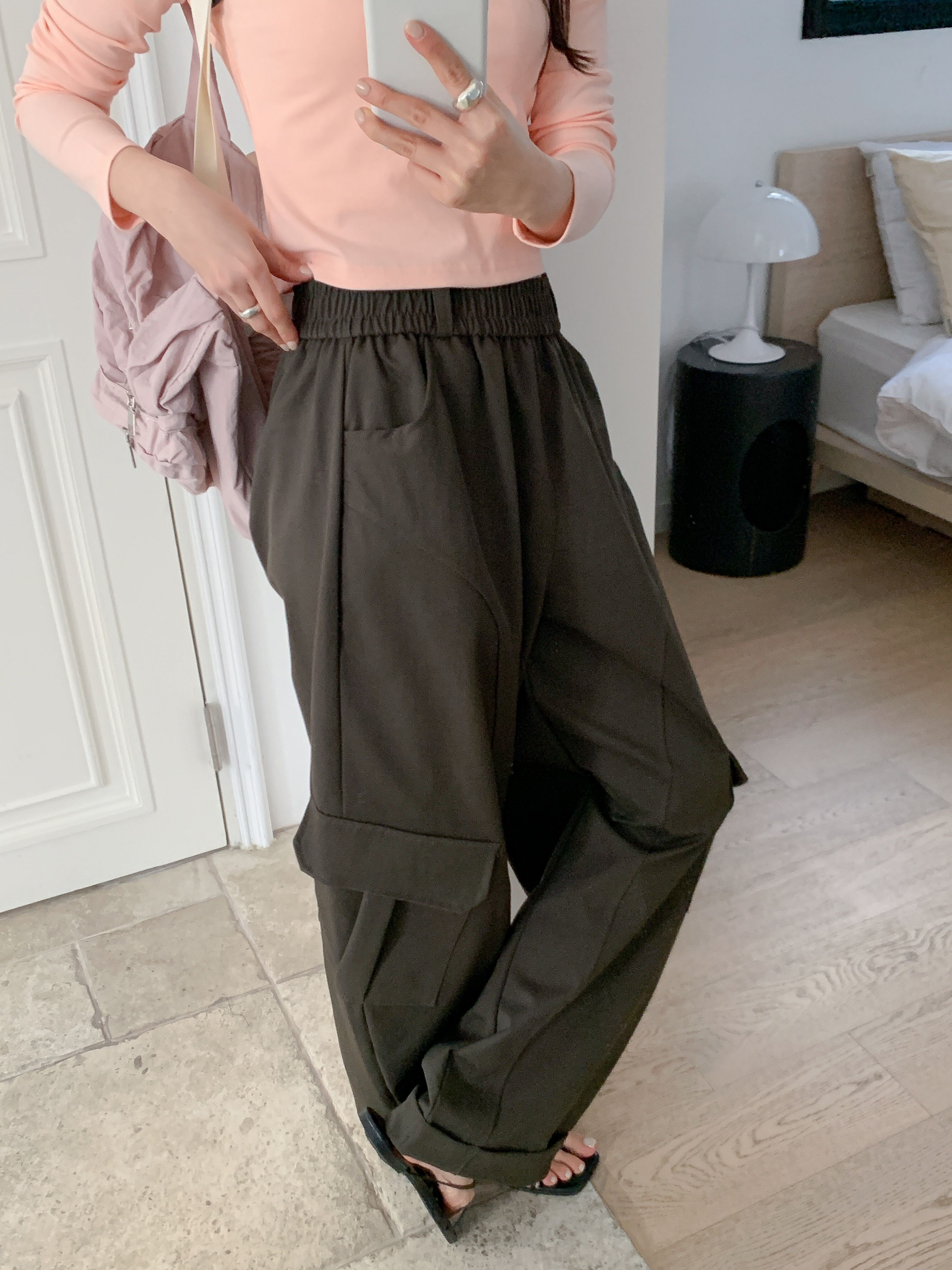 シャーリングポケットラインウエストゴムカーゴロング無地パンツ | 詳細画像2