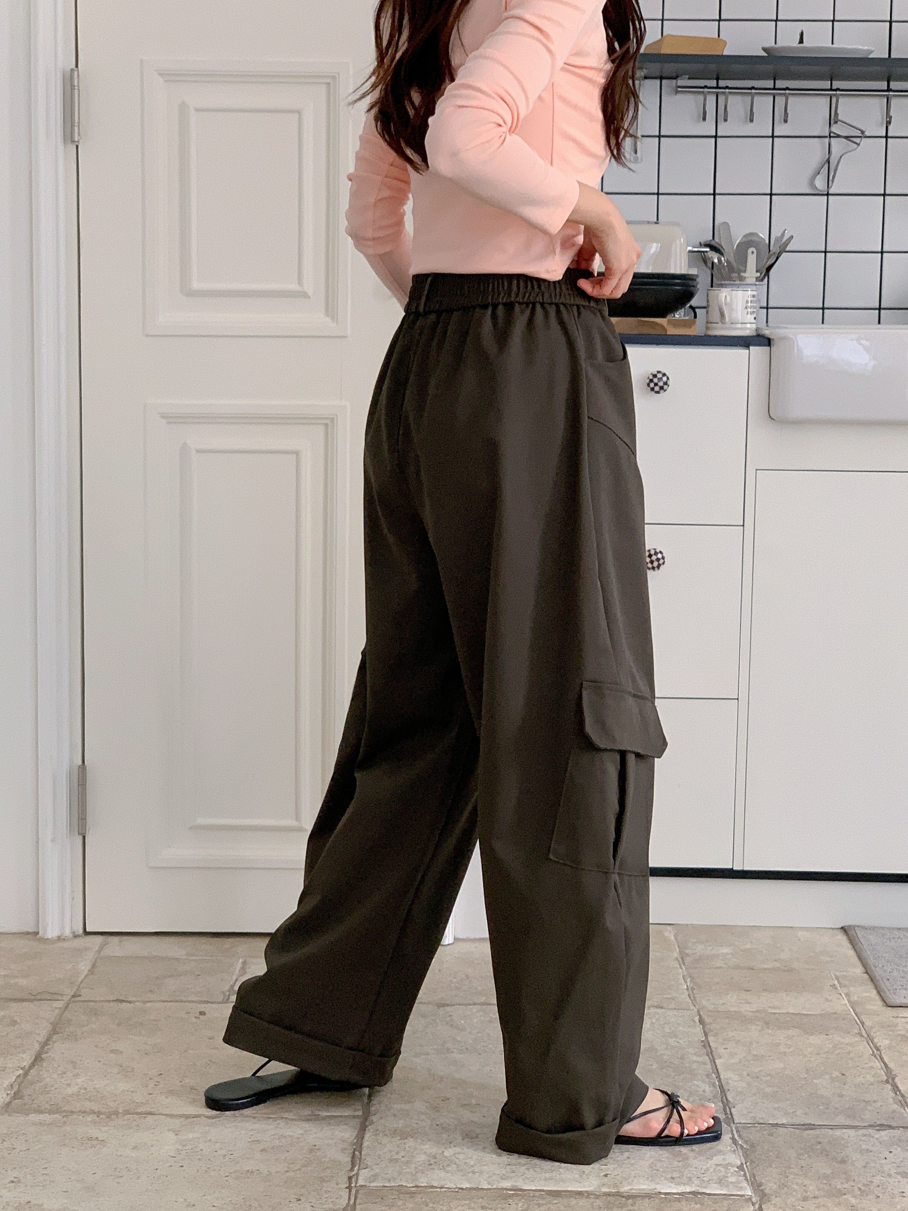 シャーリングポケットラインウエストゴムカーゴロング無地パンツ | 詳細画像3