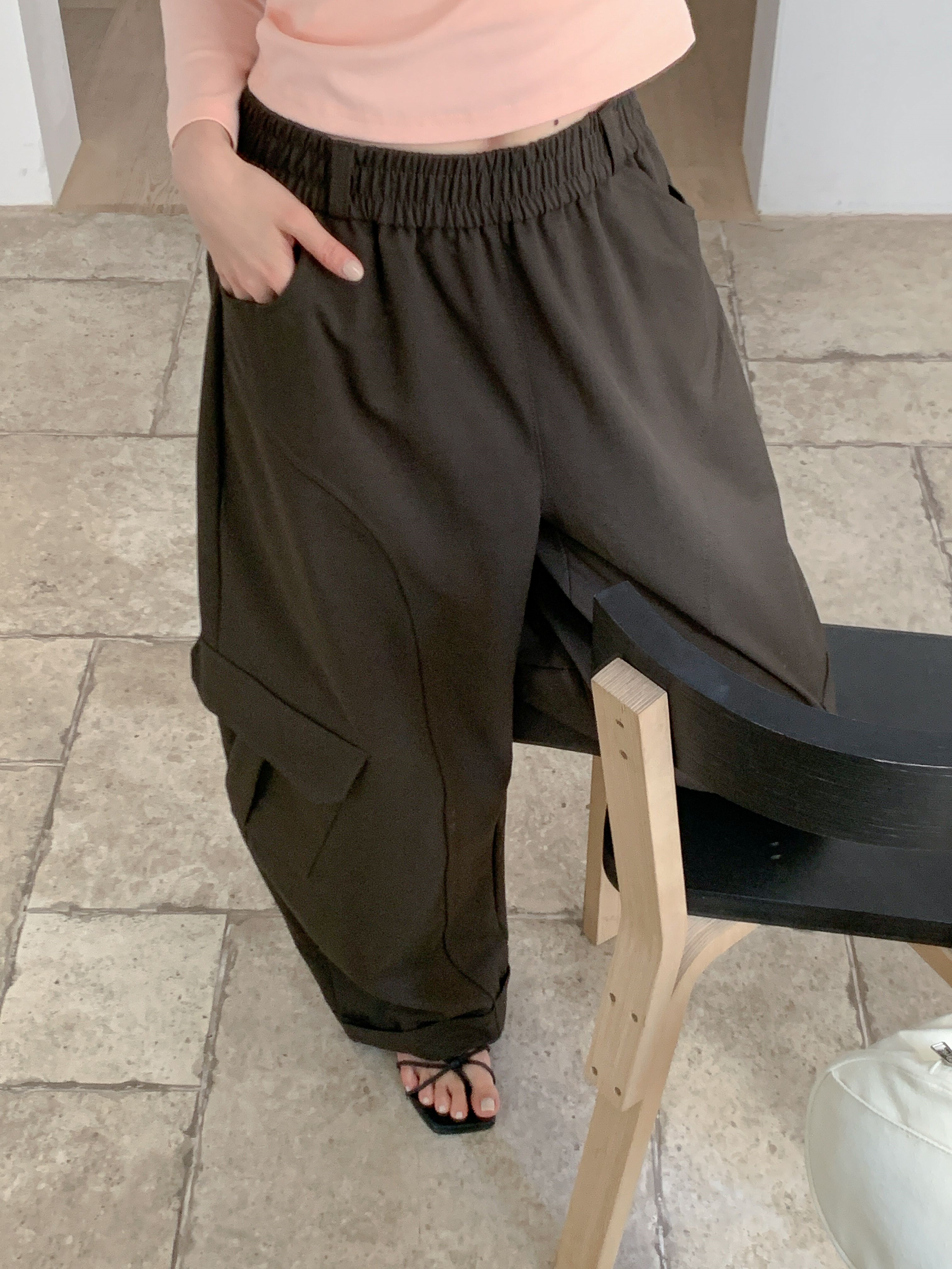 シャーリングポケットラインウエストゴムカーゴロング無地パンツ | 詳細画像7