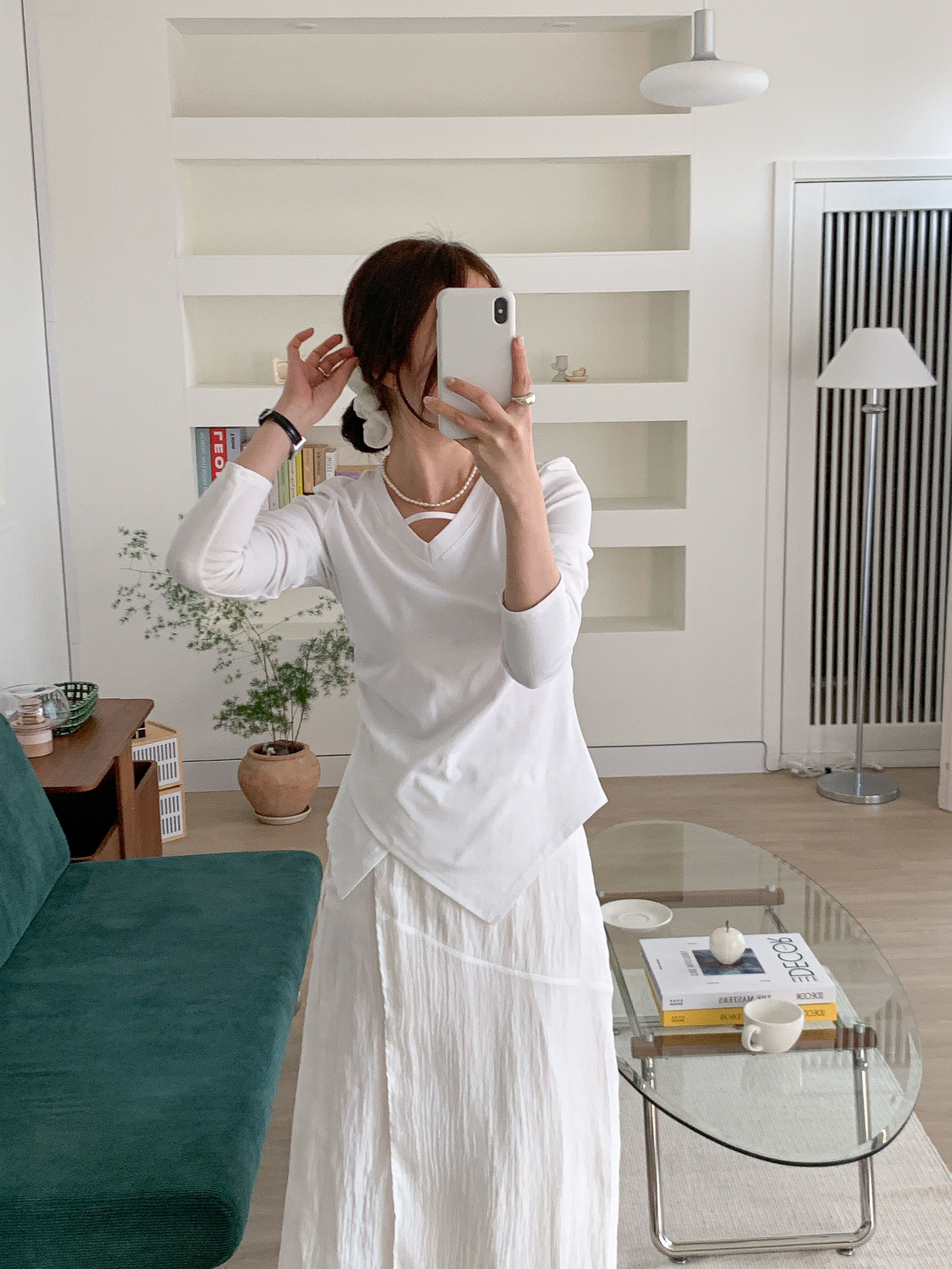 Vネックスリットスリムアンバランス長袖ギャザー無地Tシャツ | 詳細画像13