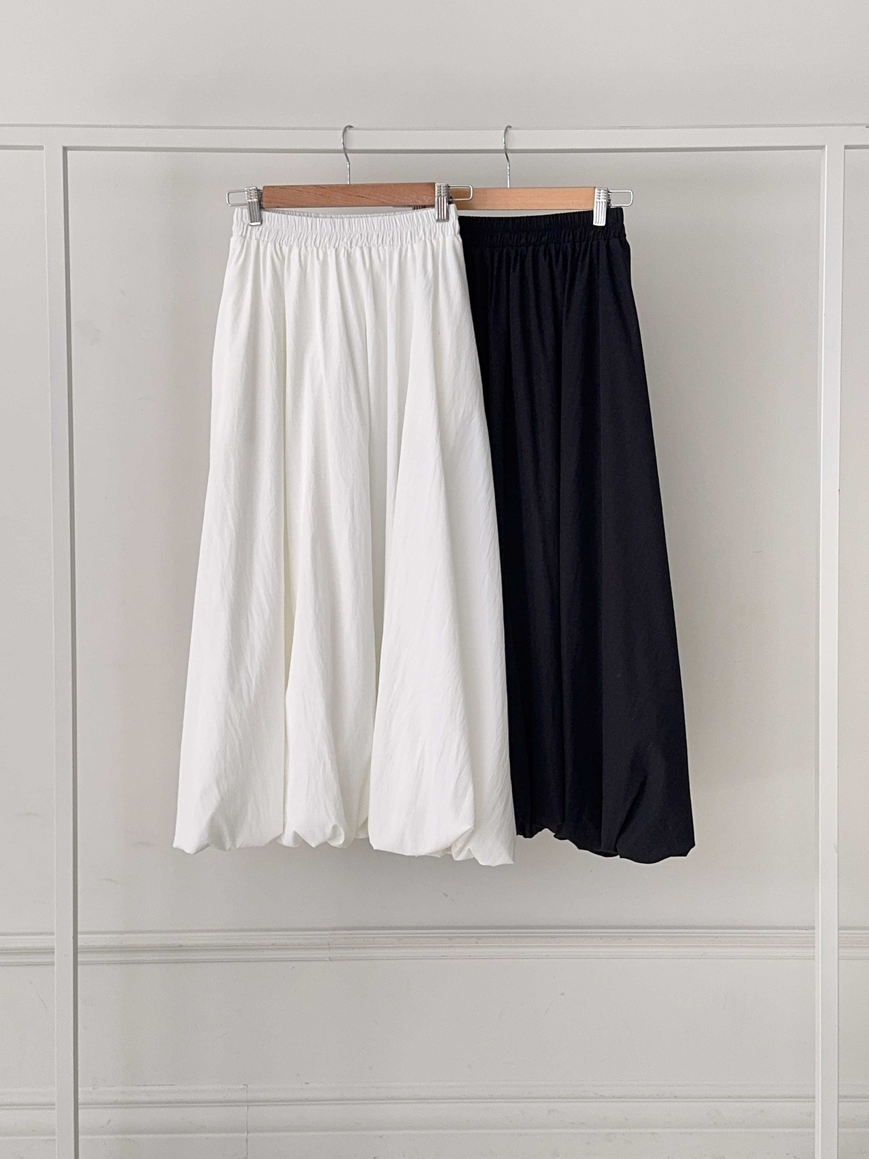 シャーリングポケットウエストゴムバルーンロングAライン無地スカート | 詳細画像21