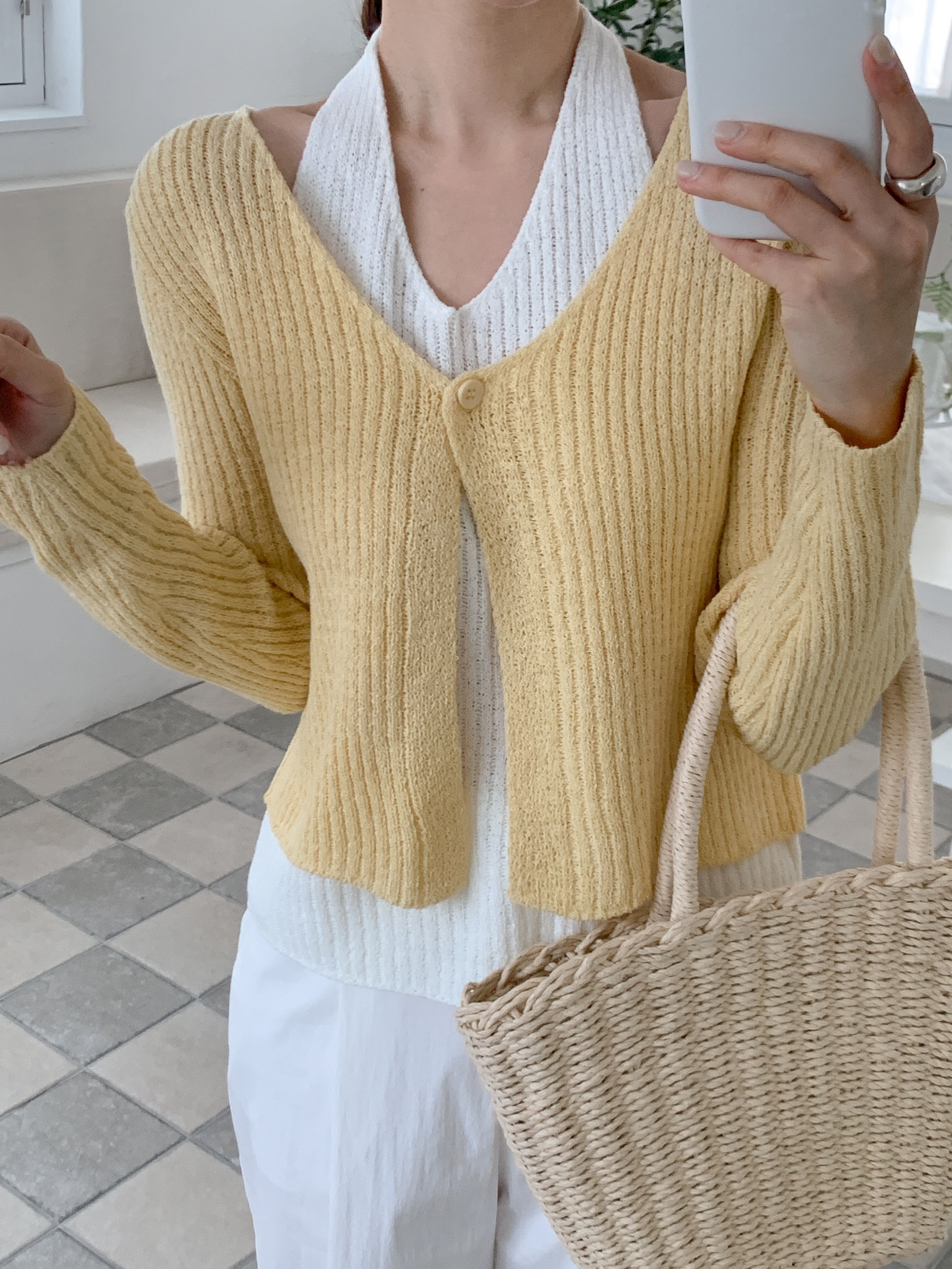 ラウンドネックホルターネッククロップドレイヤード風長袖ワンボタン無地ニット | 詳細画像11