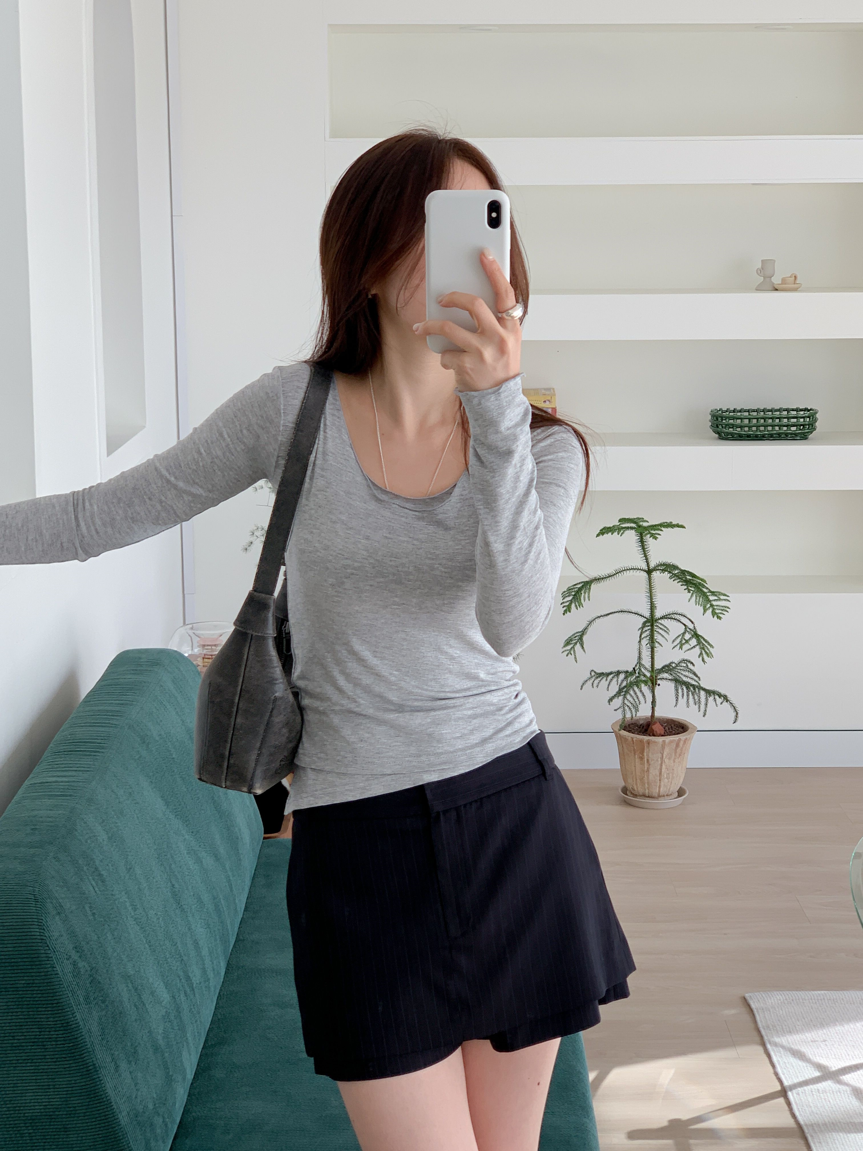 Uネックスリムアンバランス長袖無地Tシャツノースリーブセット | 詳細画像12