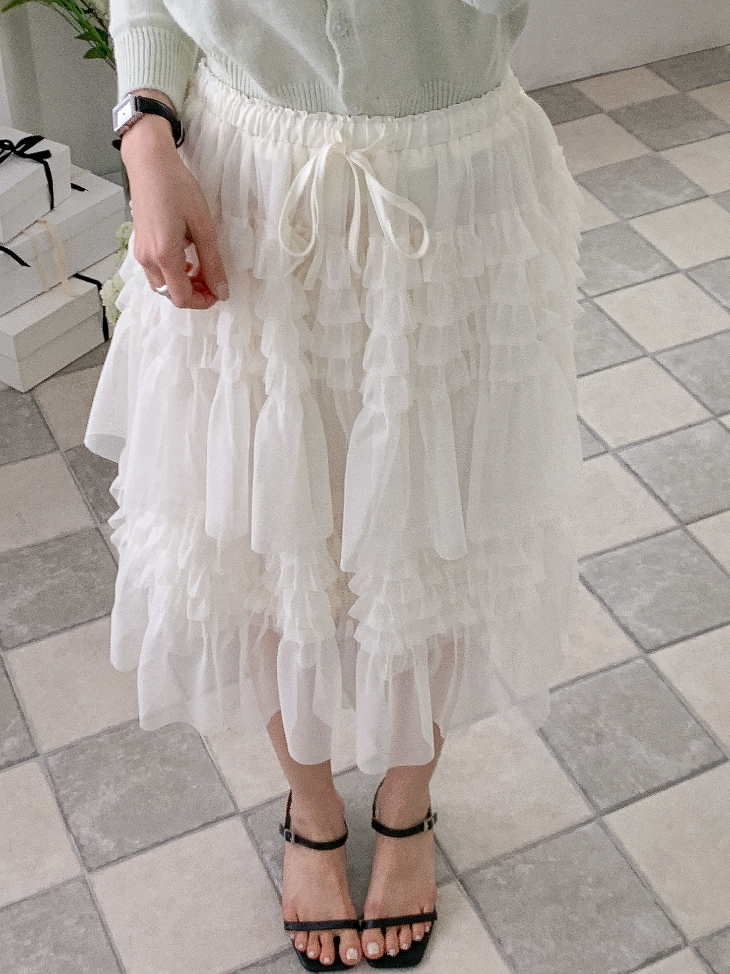 ドローストリングフリルティアードウエストゴムミディAライン無地スカート | 詳細画像4