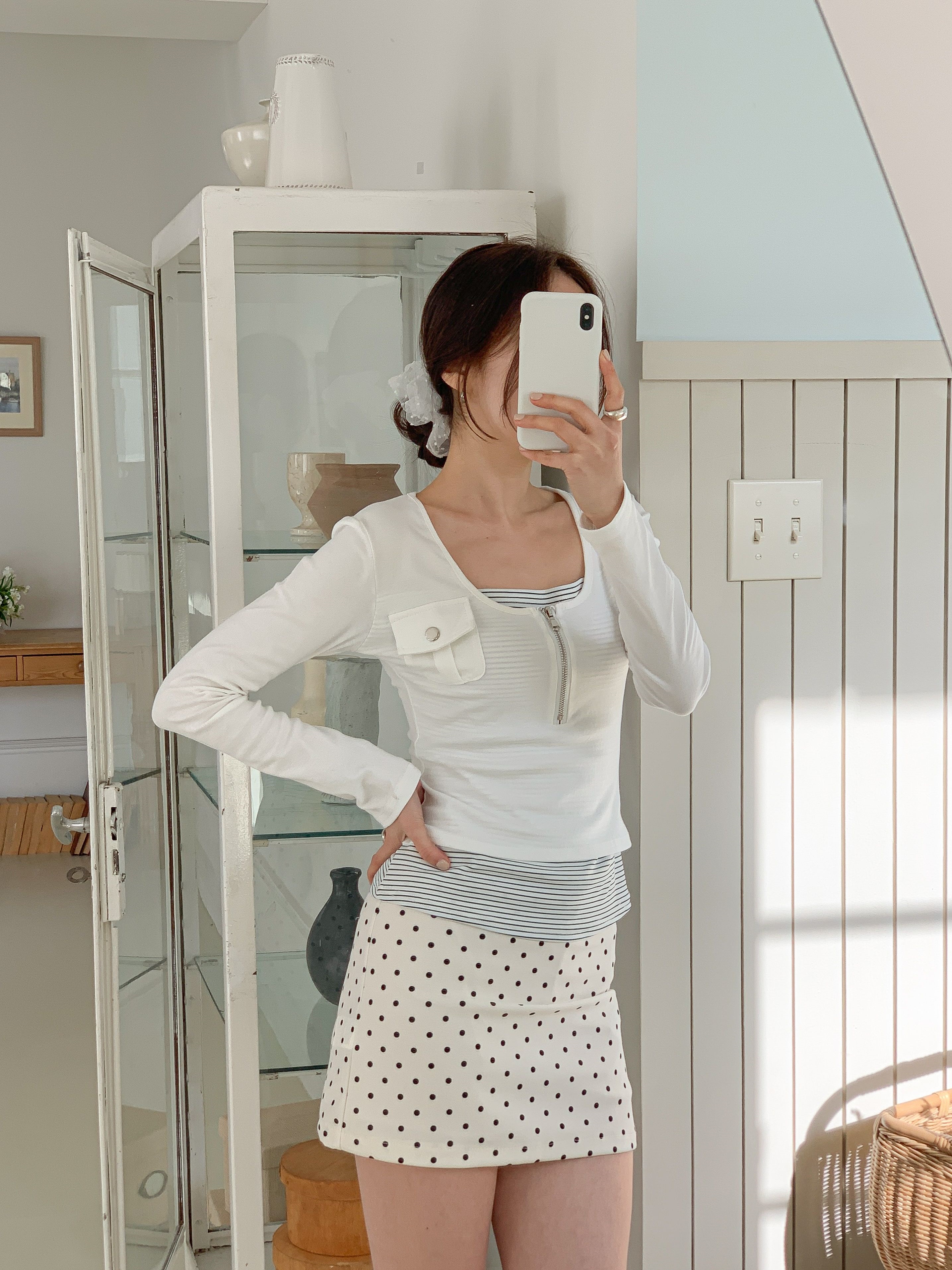 Uネックハーフジップスリムレイヤード風長袖ワンポケットスナップボタン無地Tシャツ | 詳細画像3