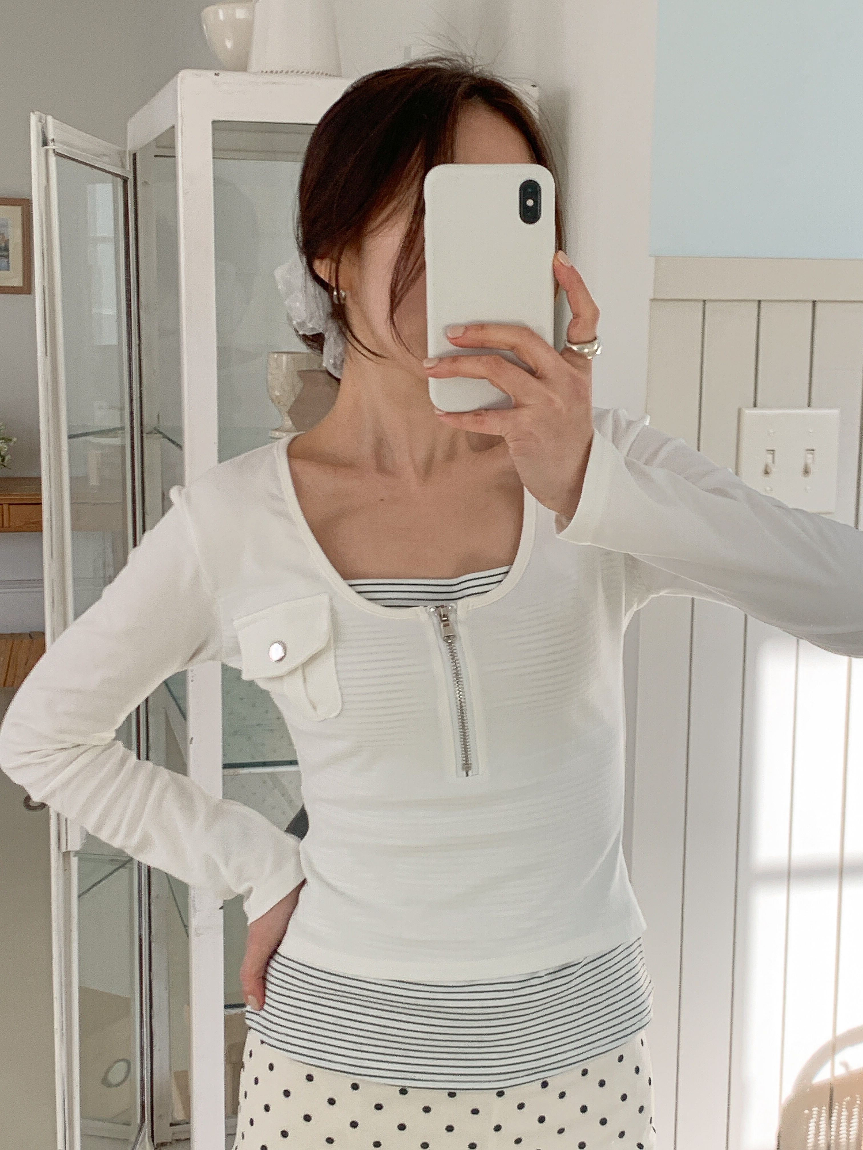 Uネックハーフジップスリムレイヤード風長袖ワンポケットスナップボタン無地Tシャツ | 詳細画像10