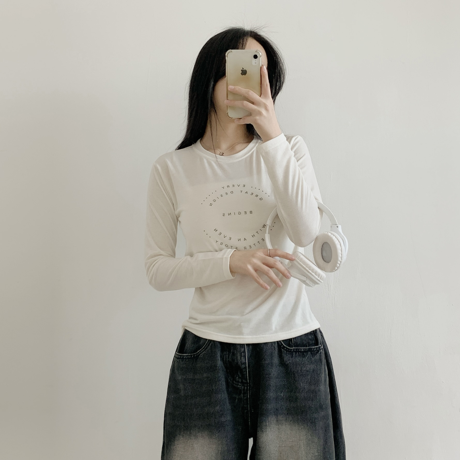 ラウンドネックベーシック長袖ロゴTシャツ | 詳細画像6