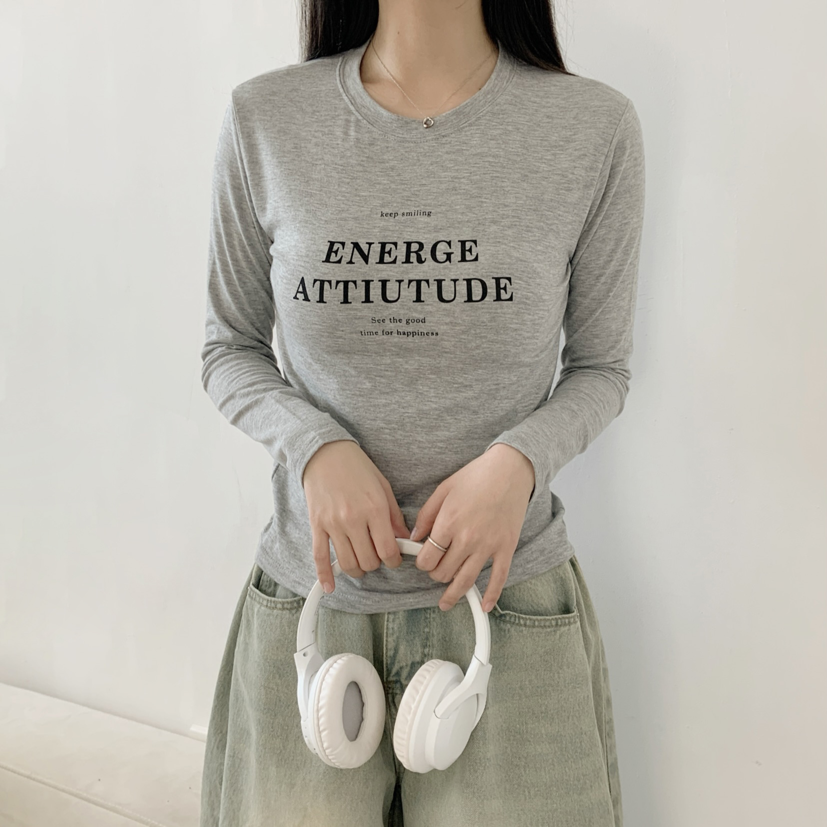 ラウンドネックベーシック長袖ロゴTシャツ | 詳細画像6