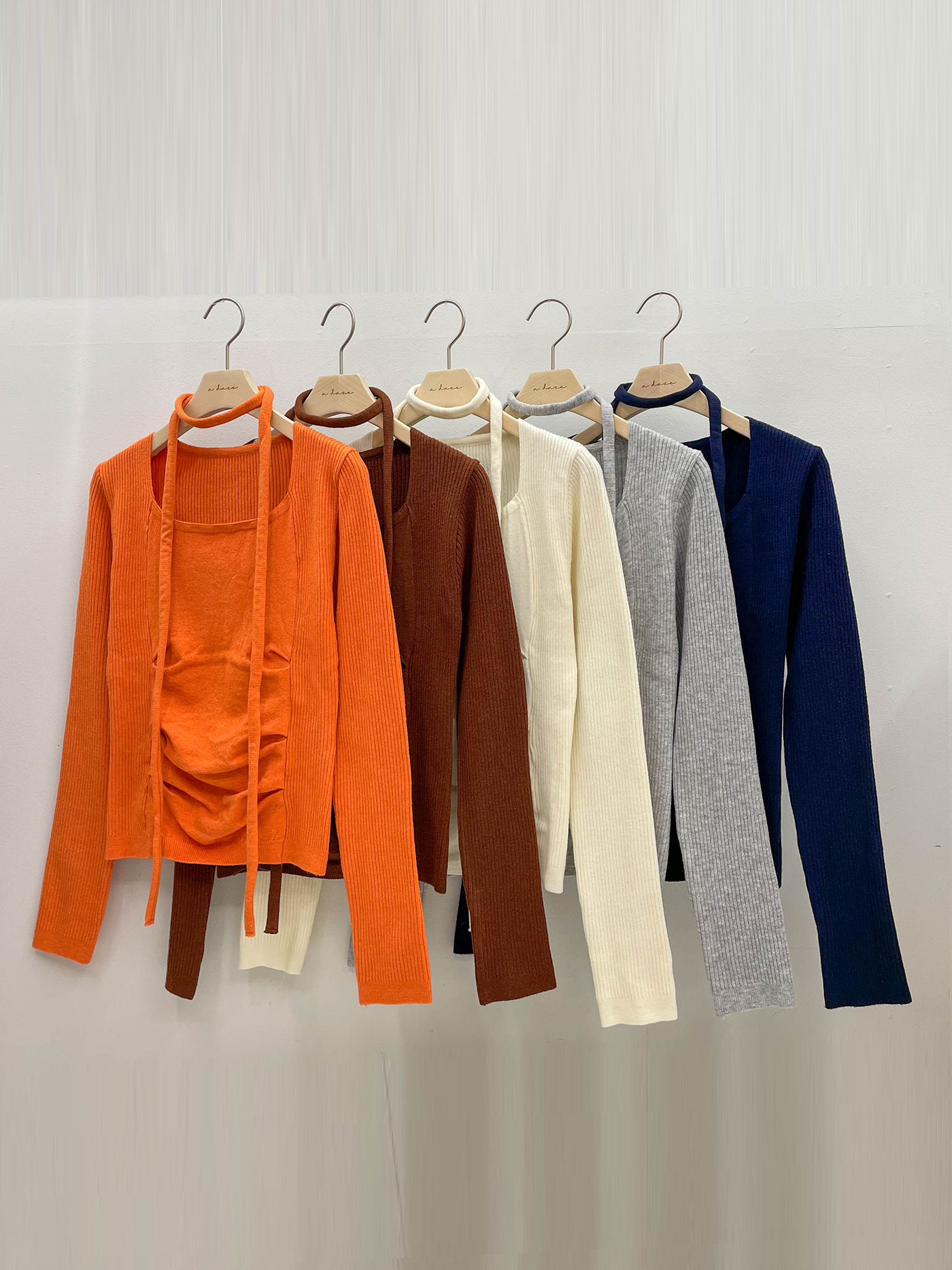 ラウンドネックベーシック長袖ニットマフラー付 | 詳細画像20