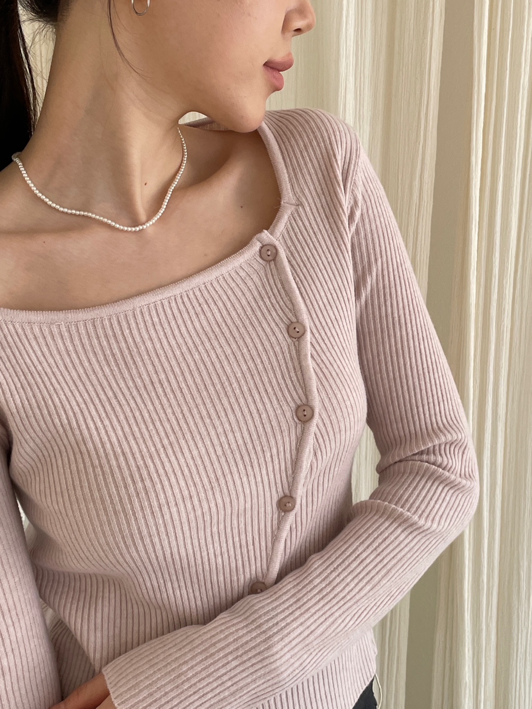 ボタンスリムアンバランス長袖ニット | 詳細画像2