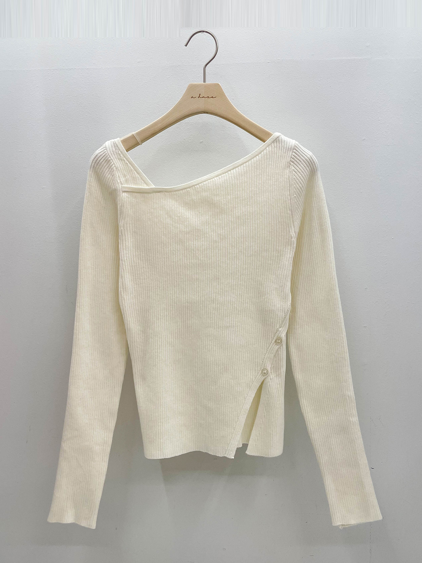 スリムアンバランス長袖フェイクボタンクロスニット | 詳細画像18