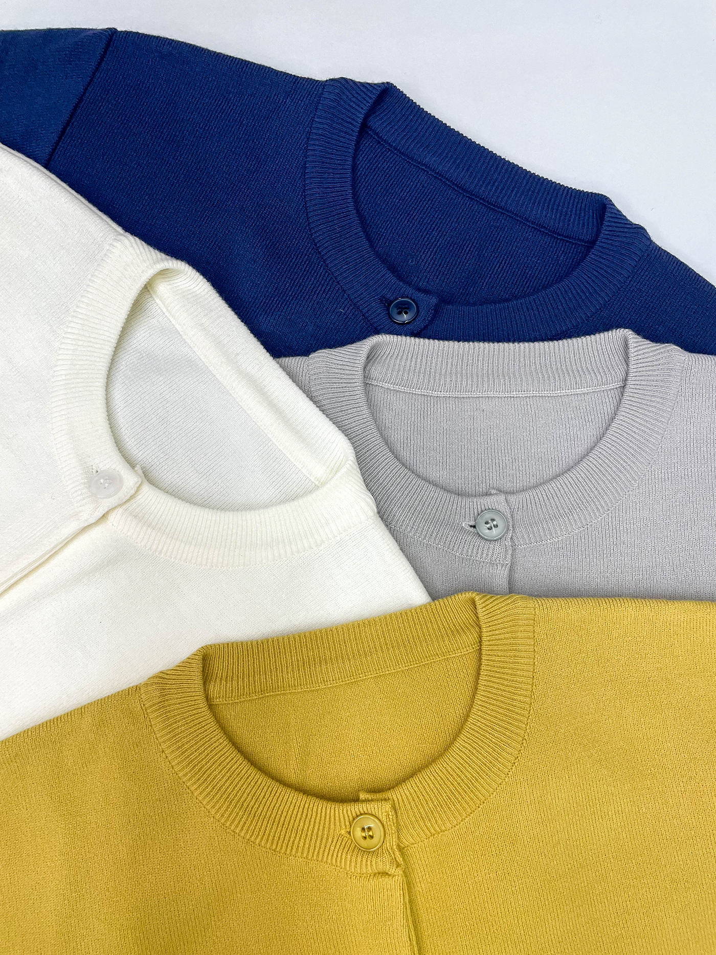 ニットボタンラウンドネックベーシック長袖カーディガン | 詳細画像4