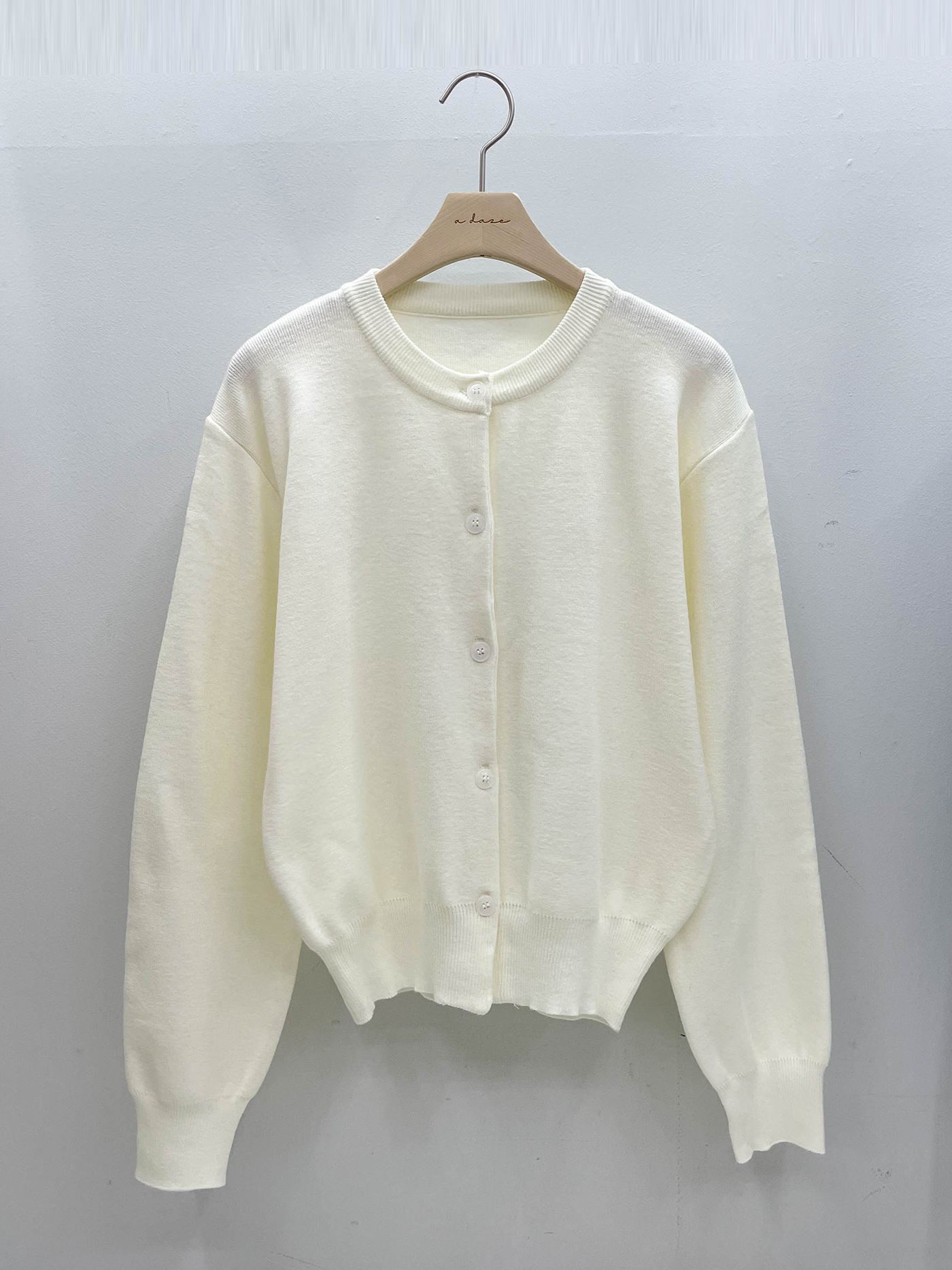 ニットボタンラウンドネックベーシック長袖カーディガン | 詳細画像15