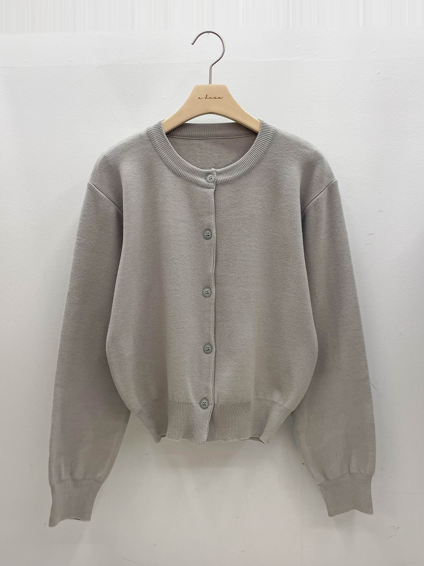 ニットボタンラウンドネックベーシック長袖カーディガン | 詳細画像16