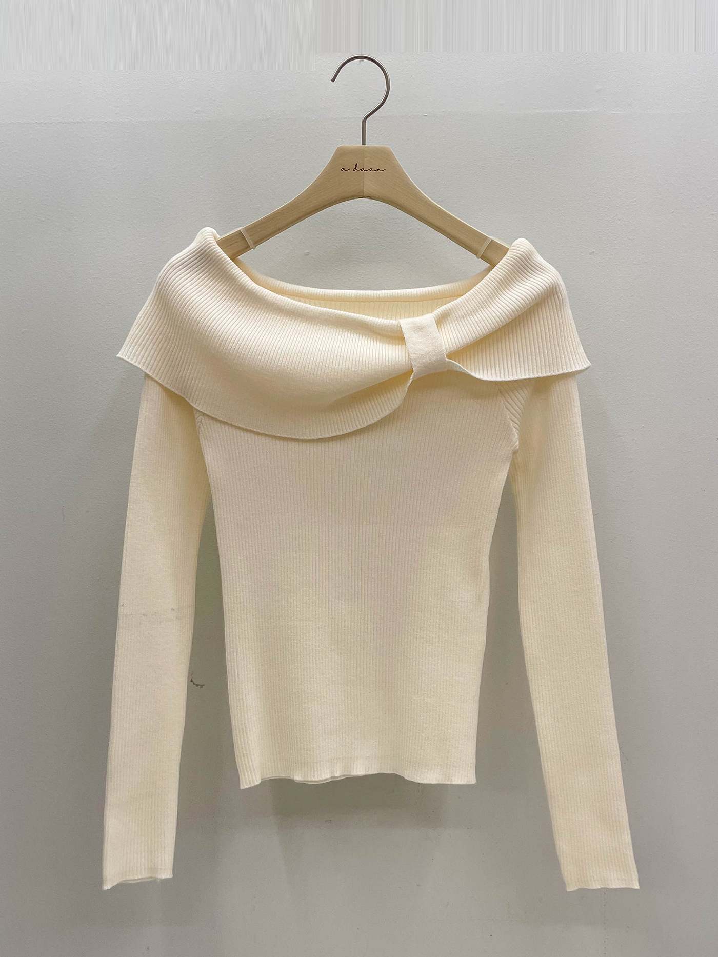 オフショルダーベーシック長袖ニット | 詳細画像18