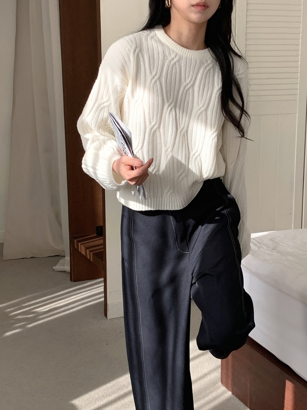 ウール混ラウンドネックルーズ長袖ケーブルニット | 詳細画像7