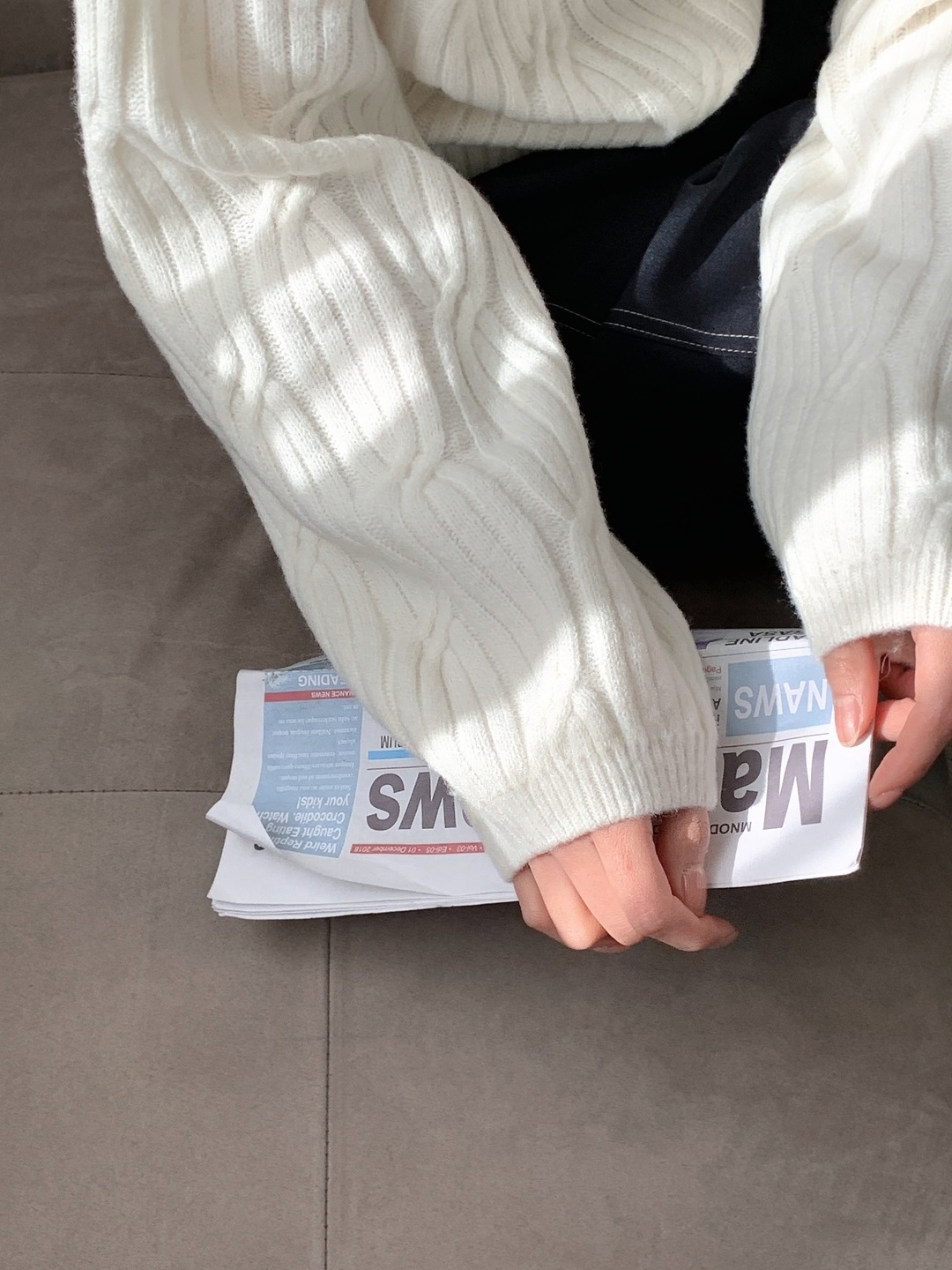 ウール混ラウンドネックルーズ長袖ケーブルニット | 詳細画像9