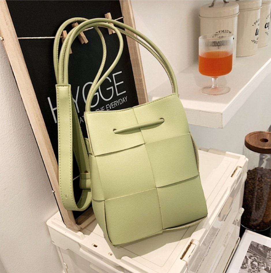 レザー調カラーショルダーバッグ | 詳細画像7