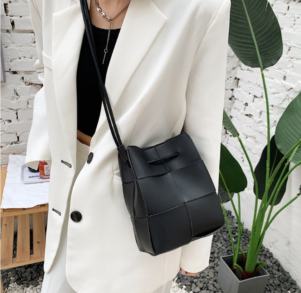 レザー調カラーショルダーバッグ | 詳細画像9