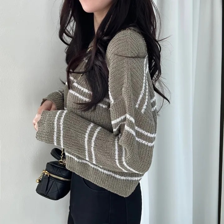 ラウンドネッククロップドボーダーニット | 詳細画像3