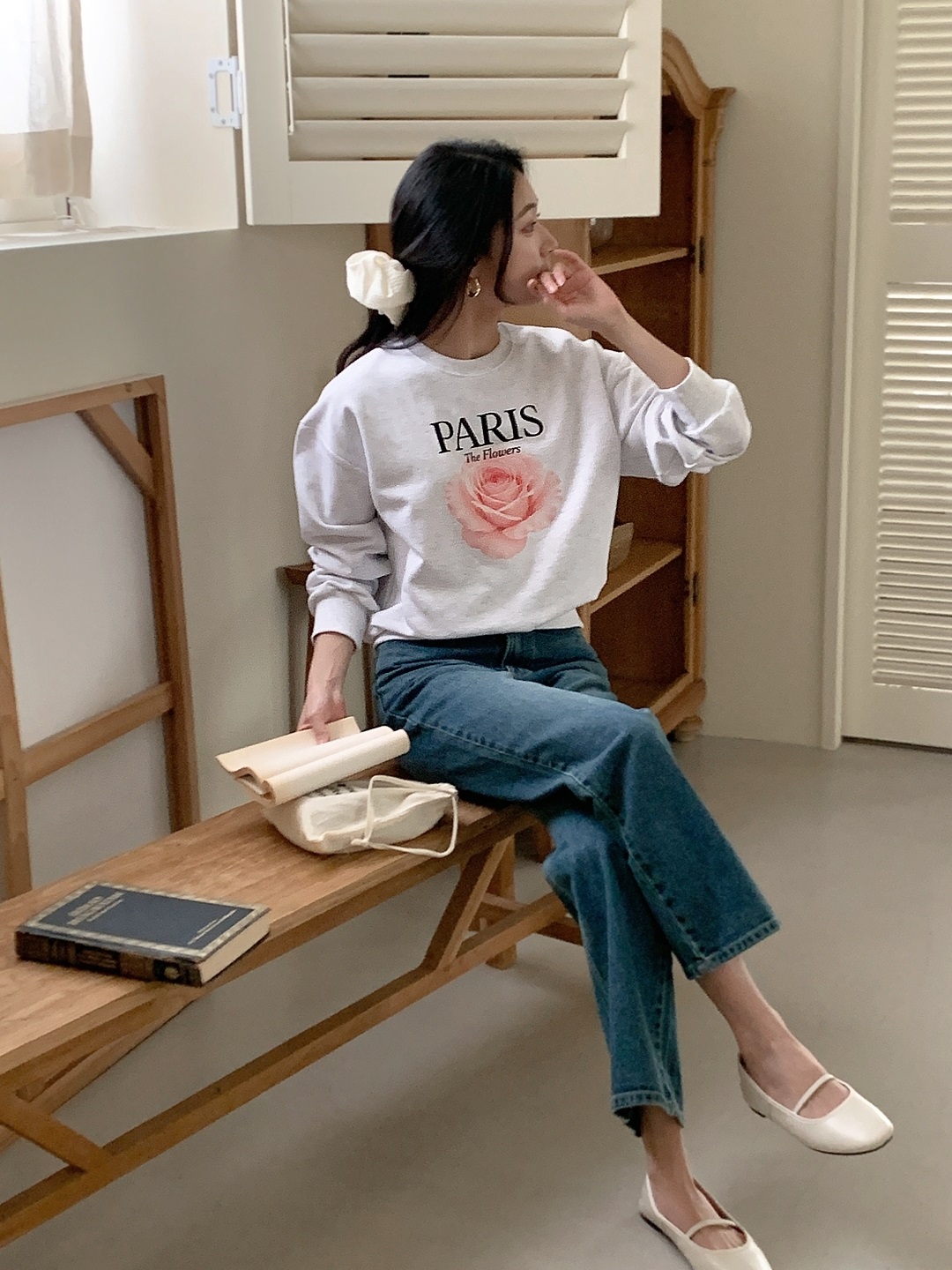 ラウンドネックルーズ長袖セミクロップドプリントスウェット | 詳細画像9