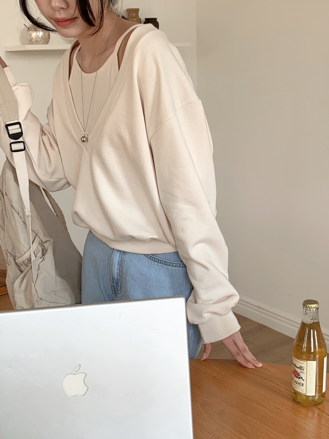 Vネッククロップドルーズ長袖レイヤード無地スウェット | 詳細画像6