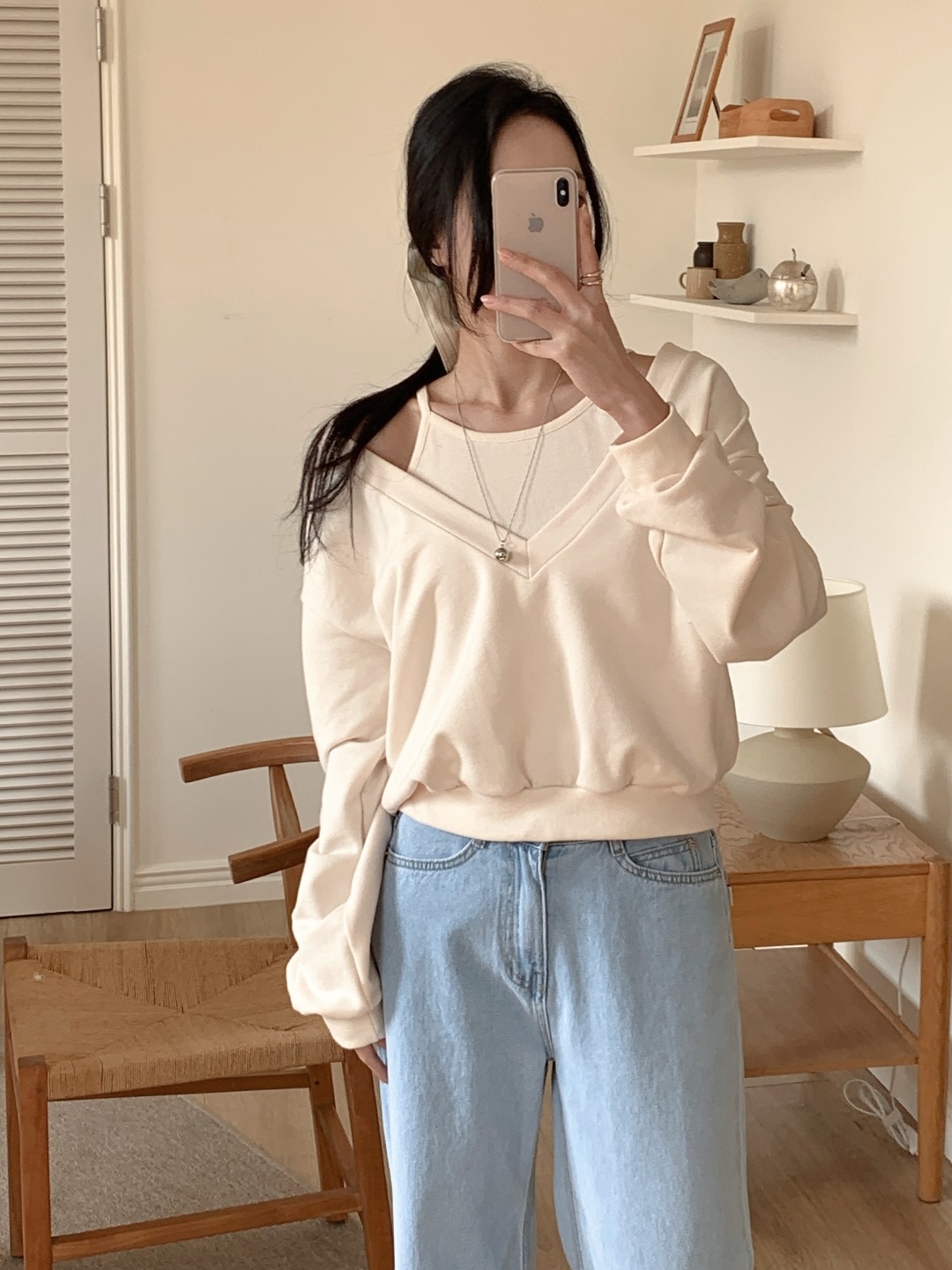 Vネッククロップドルーズ長袖レイヤード無地スウェット | 詳細画像11