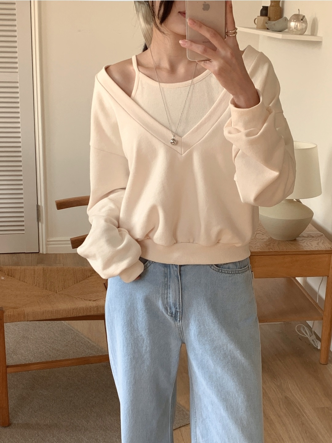 Vネッククロップドルーズ長袖レイヤード無地スウェット | 詳細画像13